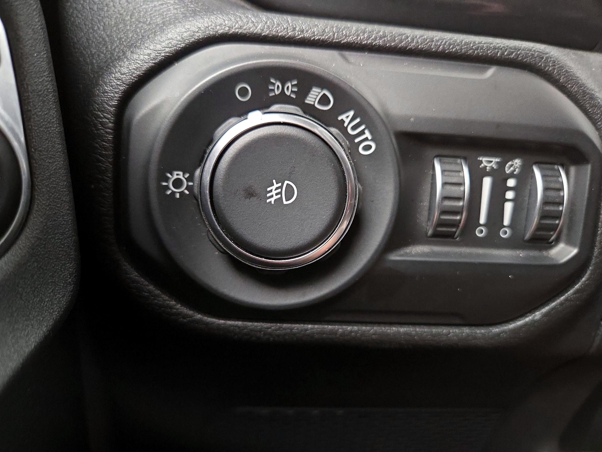 Thumbnail: 2021 Jeep Wrangler - 13