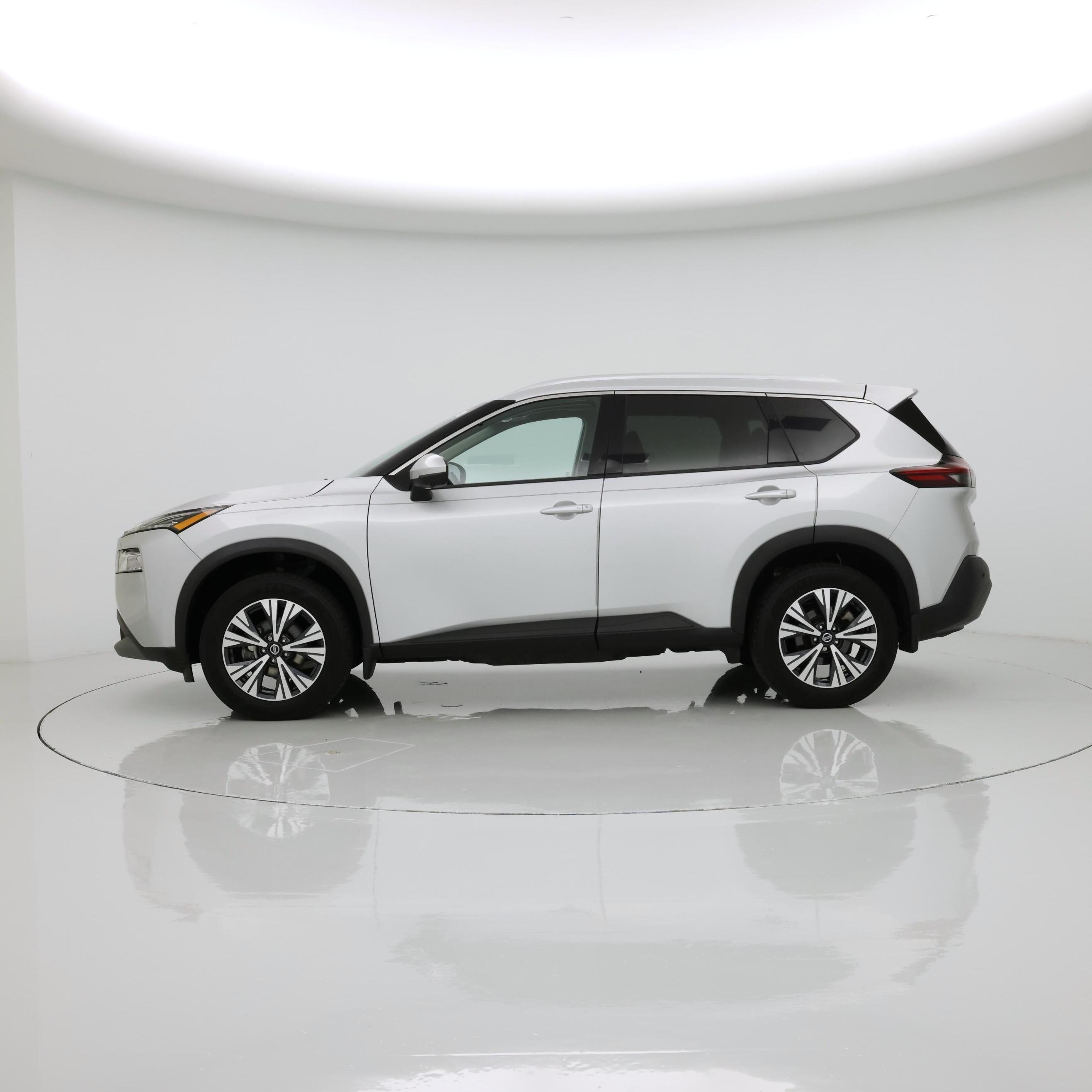 Thumbnail: 2021 Nissan Rogue - 3