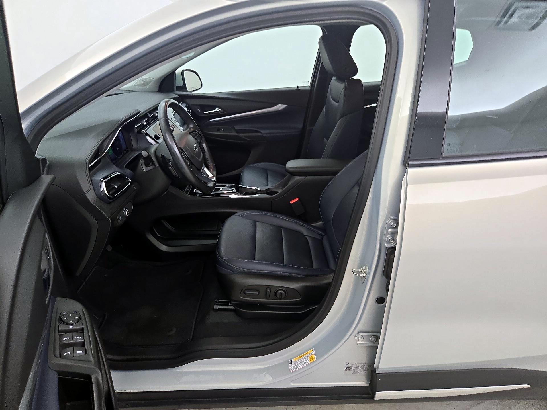 Thumbnail: 2023 Chevrolet Bolt EUV - 11