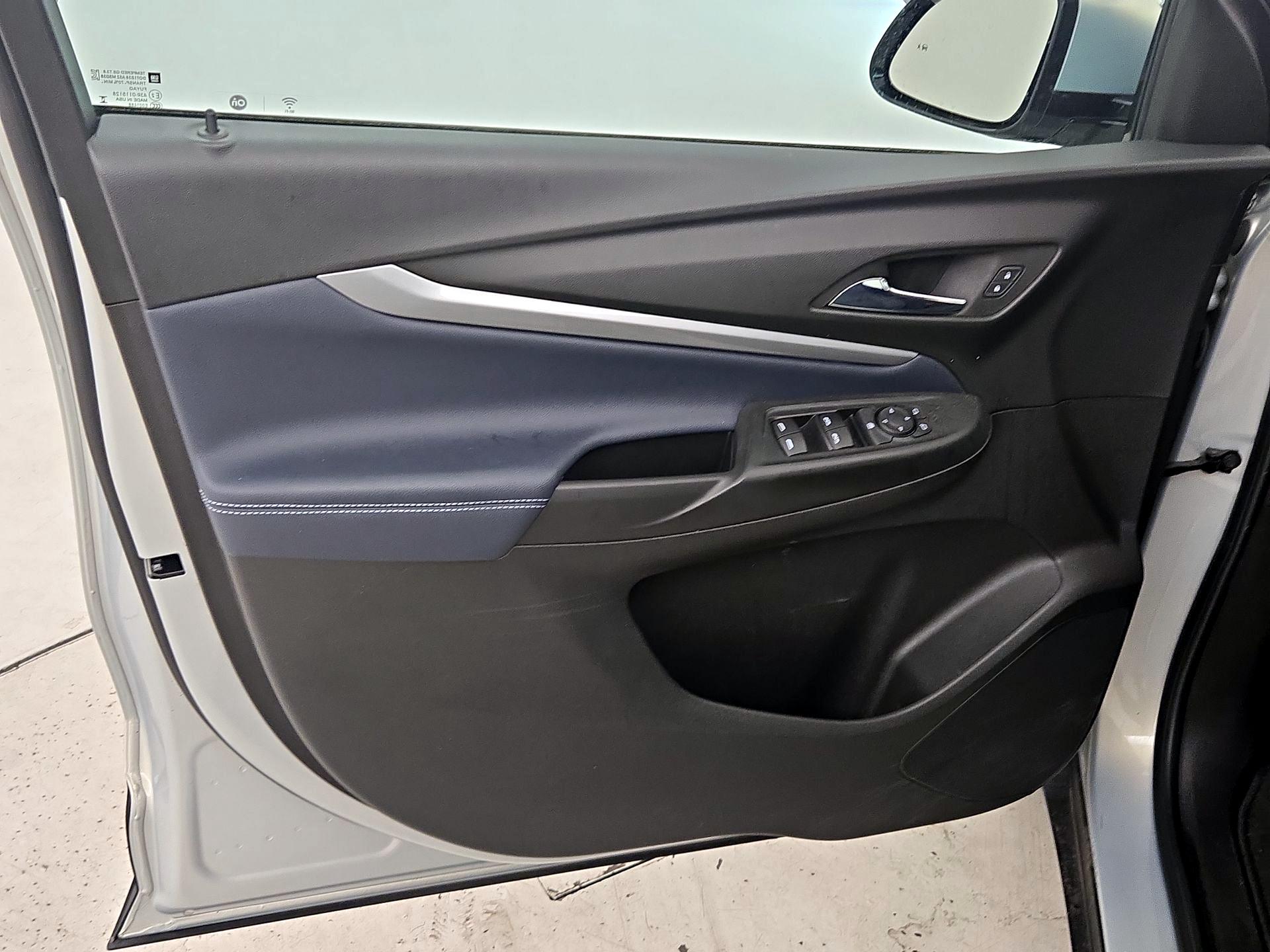 Thumbnail: 2023 Chevrolet Bolt EUV - 12