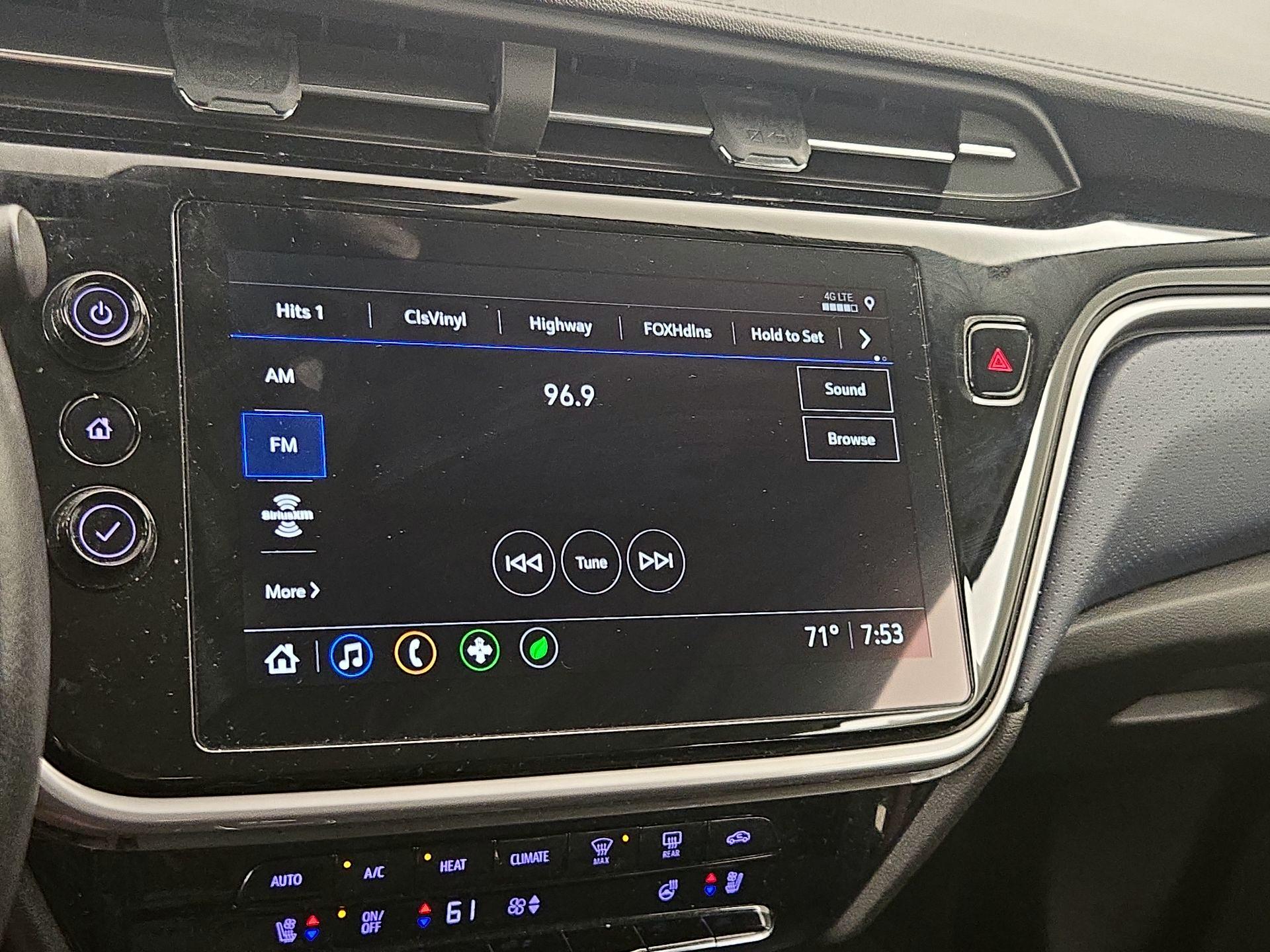 Thumbnail: 2023 Chevrolet Bolt EUV - 15