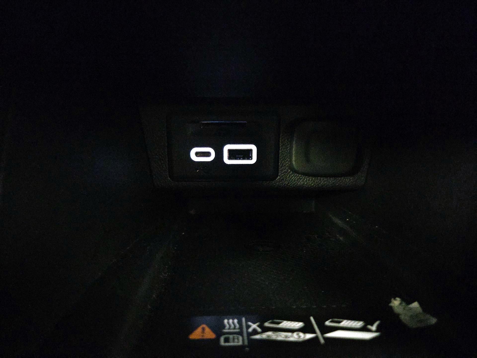 Thumbnail: 2023 Chevrolet Bolt EUV - 18