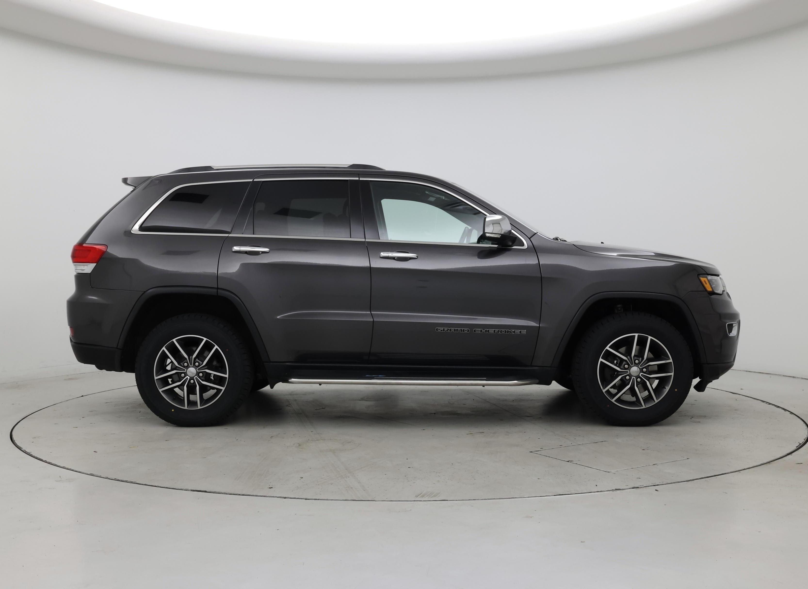 Thumbnail: 2018 Jeep Grand Cherokee - 7