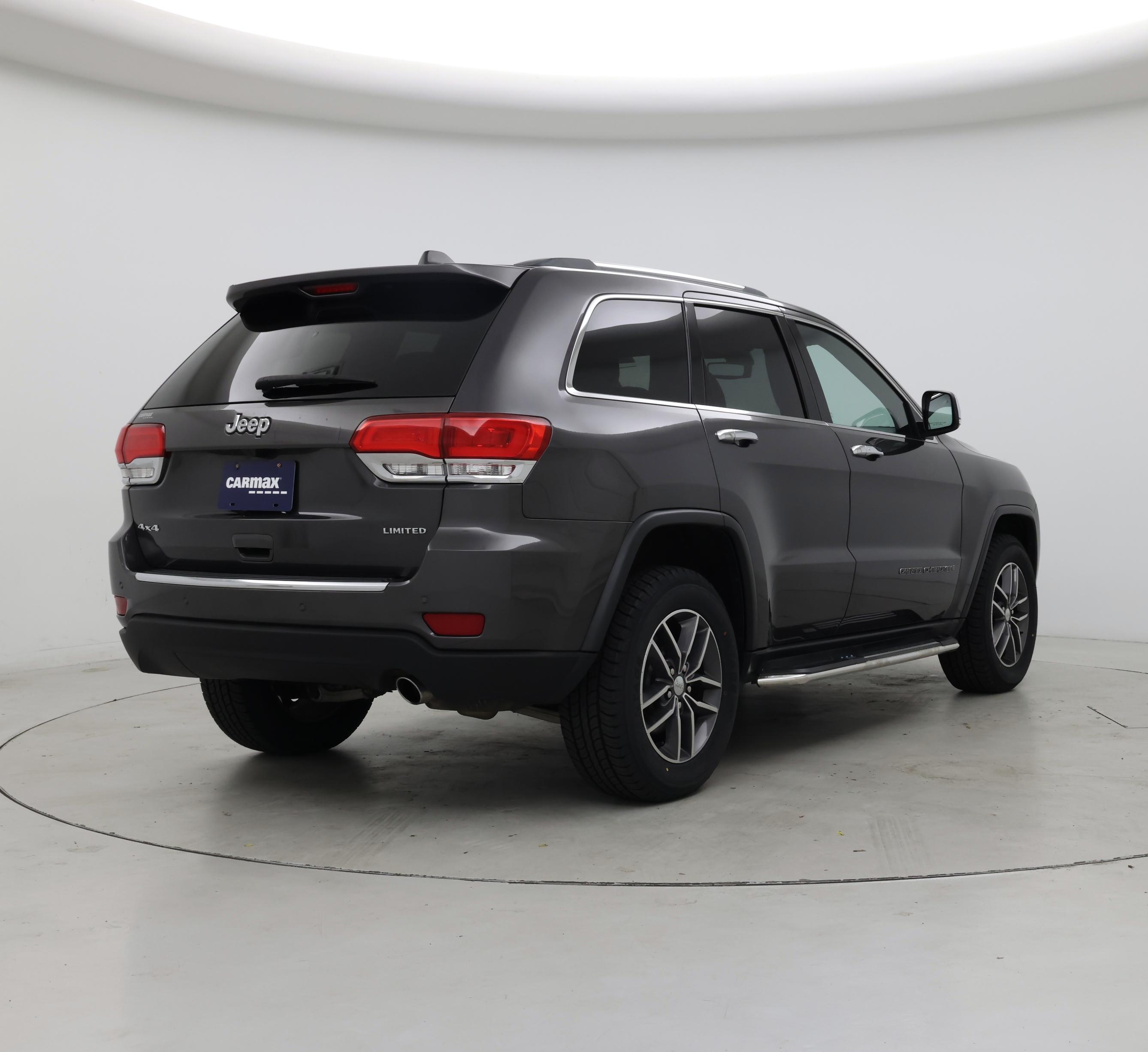 Thumbnail: 2018 Jeep Grand Cherokee - 8