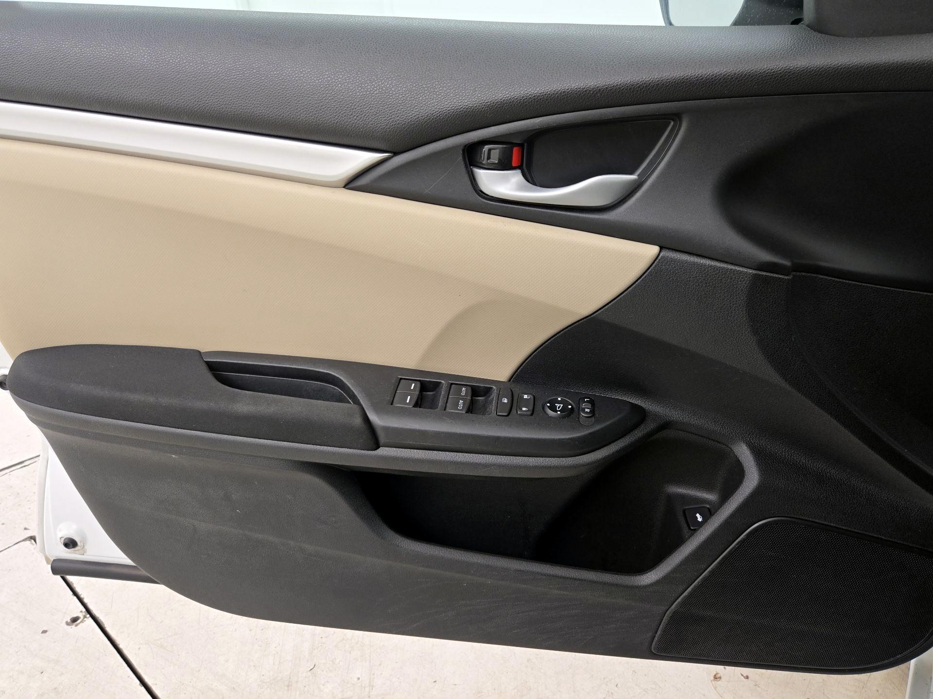 Thumbnail: 2019 Honda Civic - 12