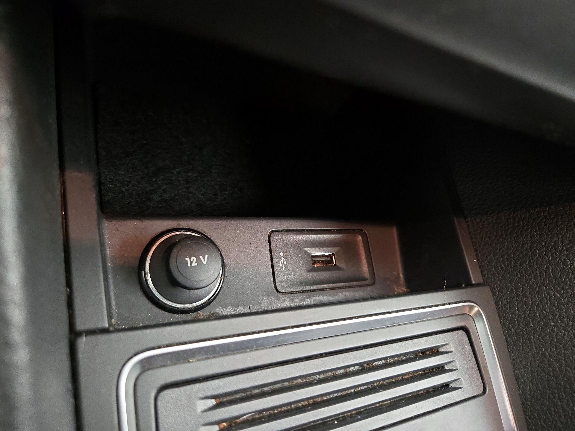 Thumbnail: 2016 Volkswagen Jetta - 17