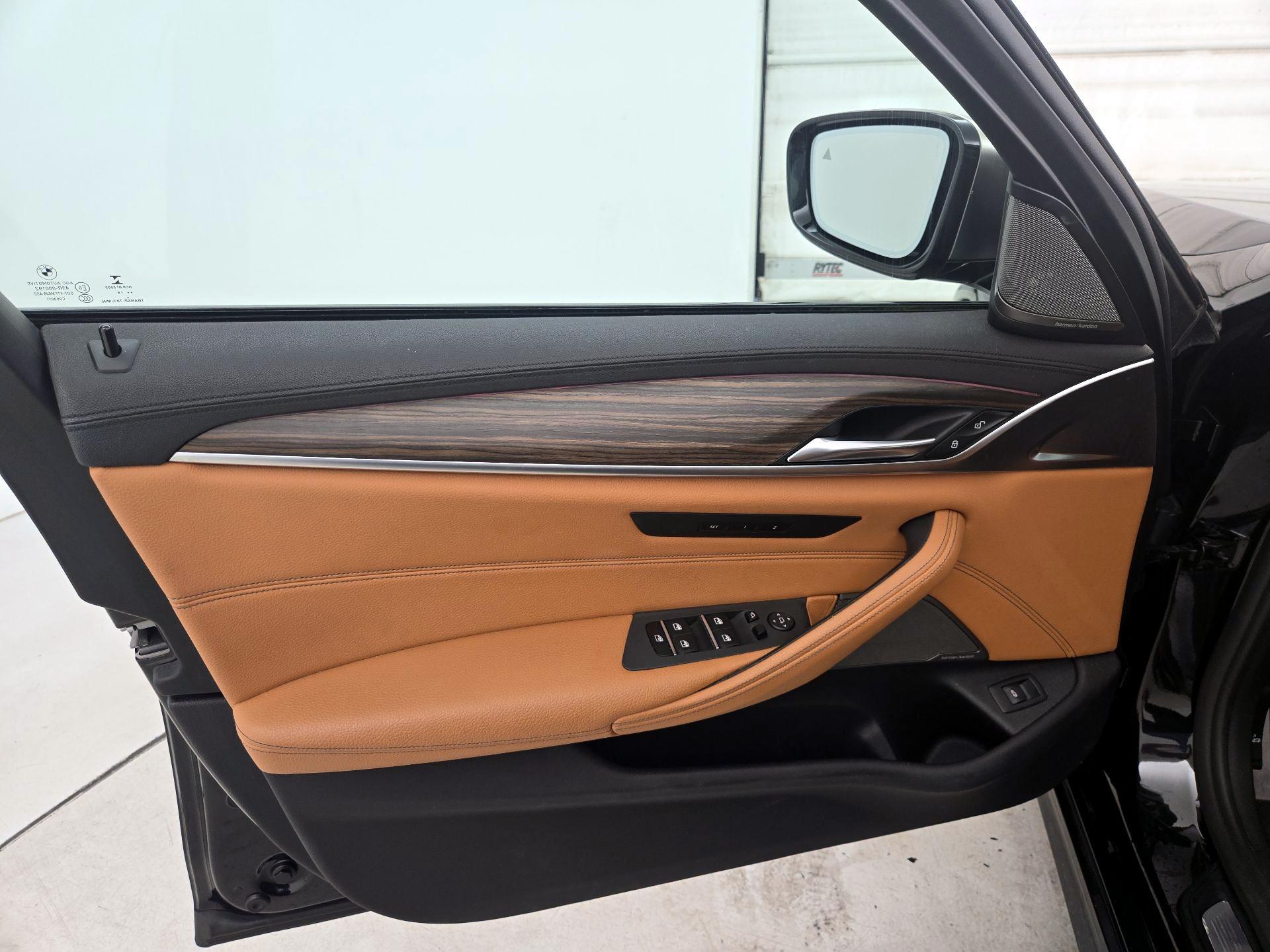 Thumbnail: 2019 BMW 5 Series - 12