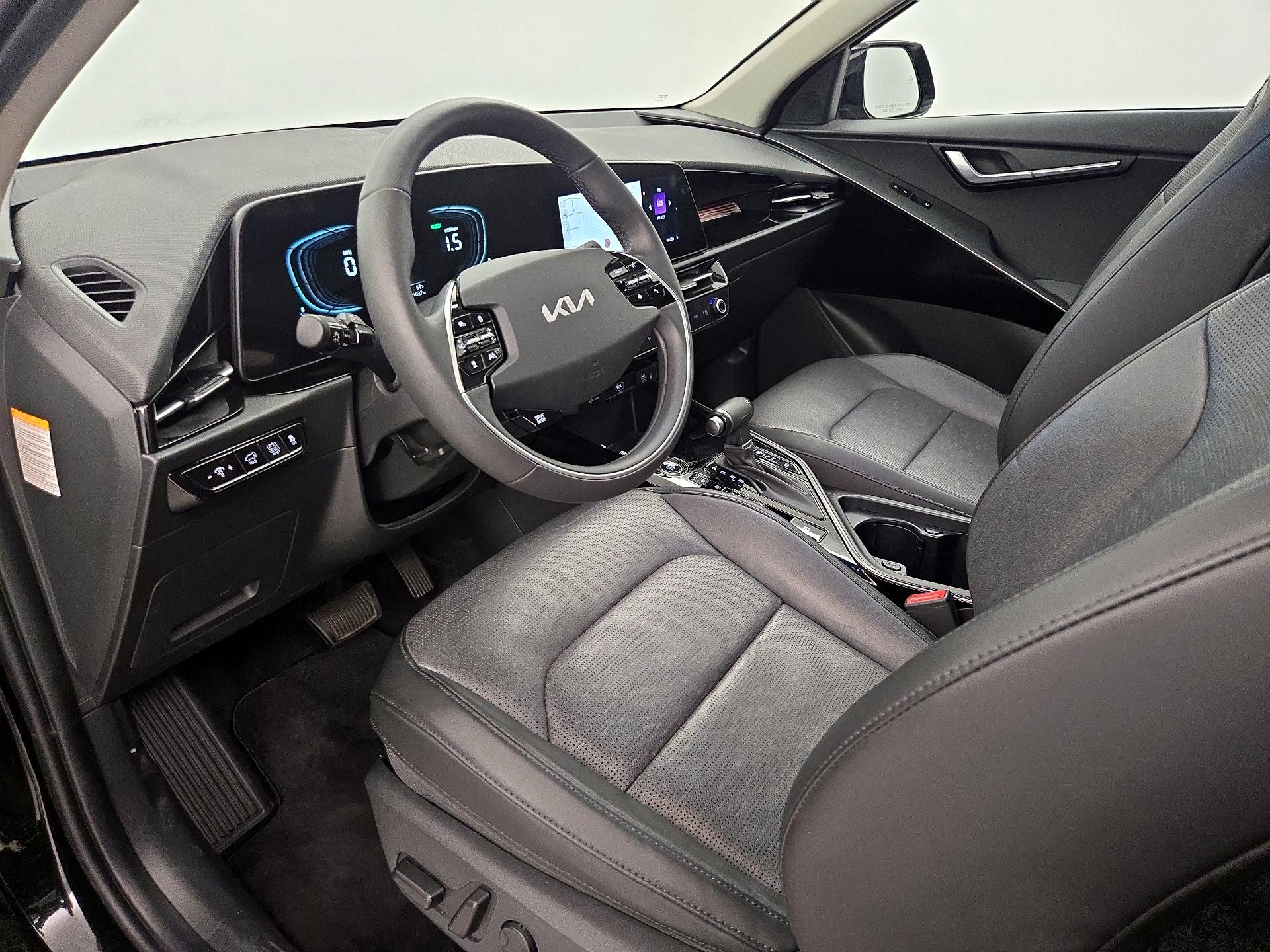 Thumbnail: 2023 Kia Niro - 11