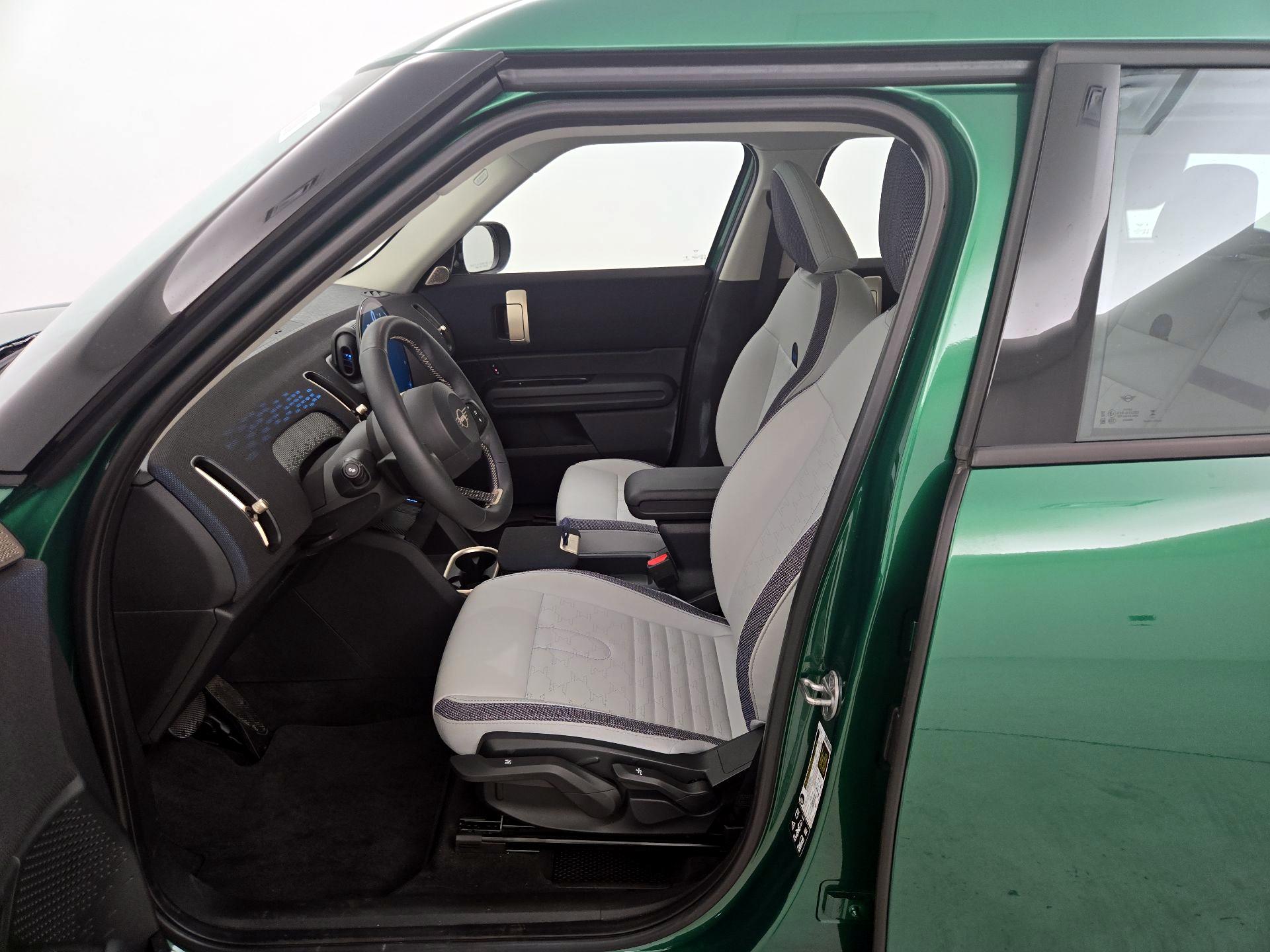 Thumbnail: 2025 MINI Cooper Countryman - 11
