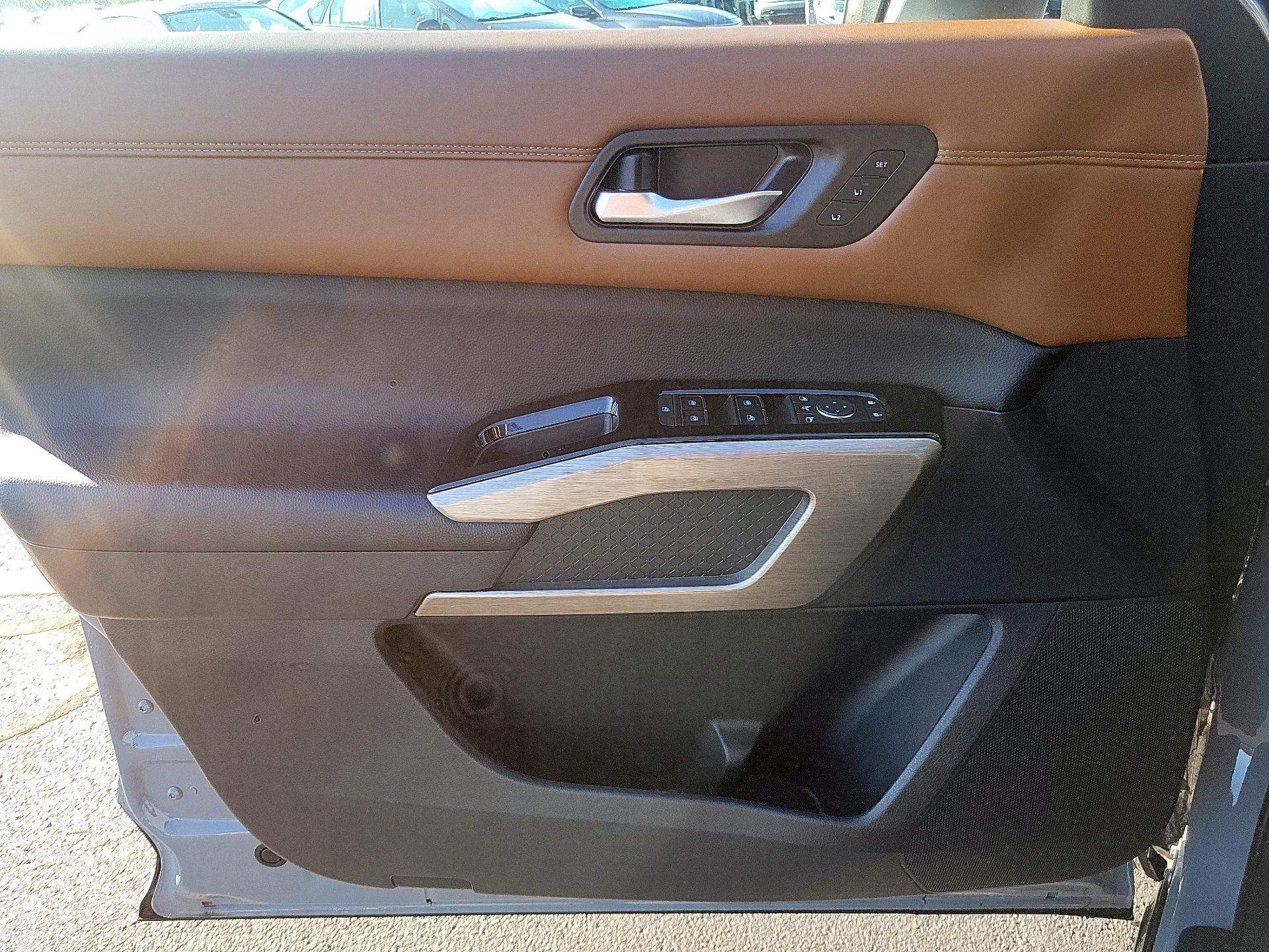 Thumbnail: 2023 Nissan Pathfinder - 10