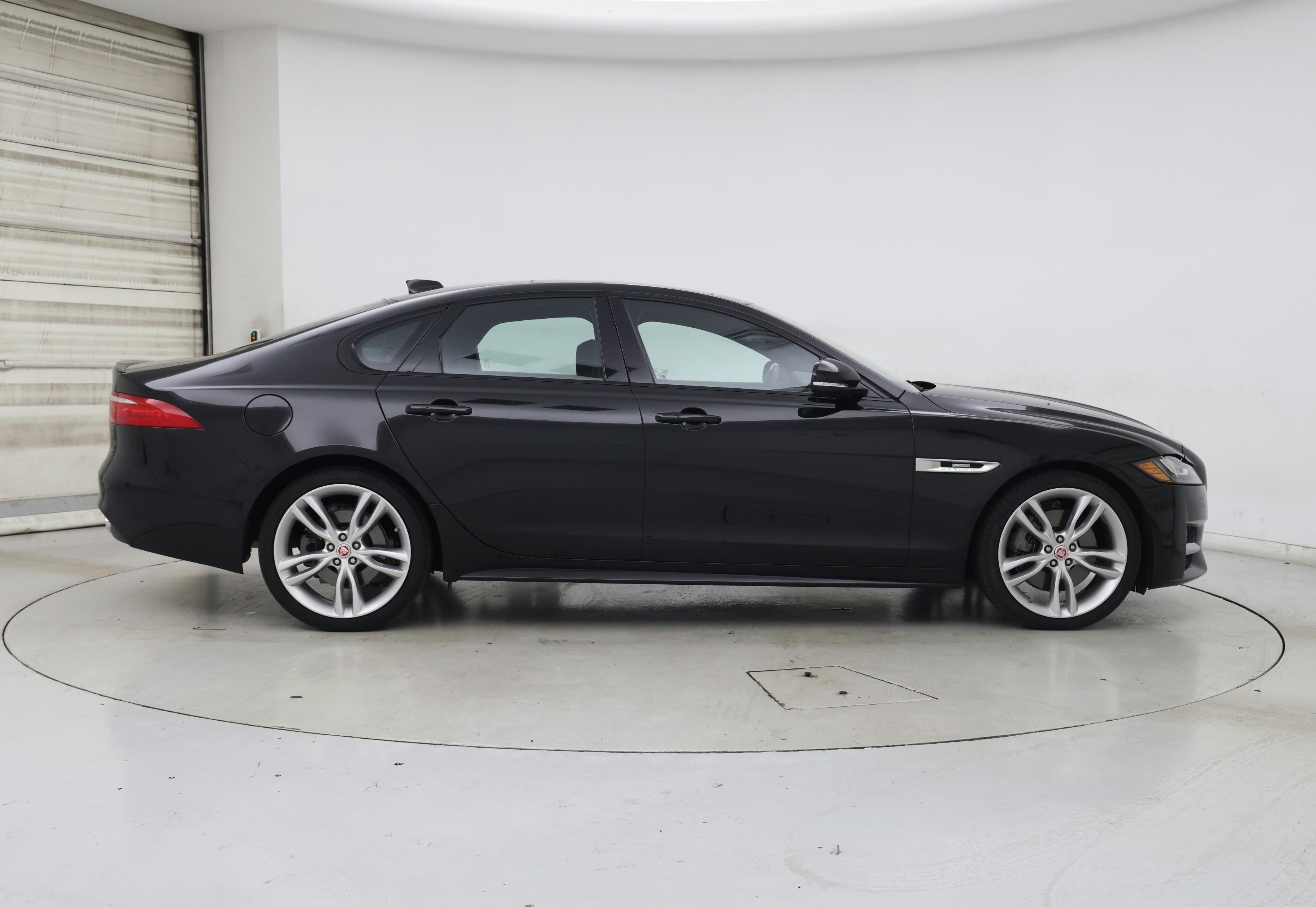 Thumbnail: 2016 Jaguar XF - 7