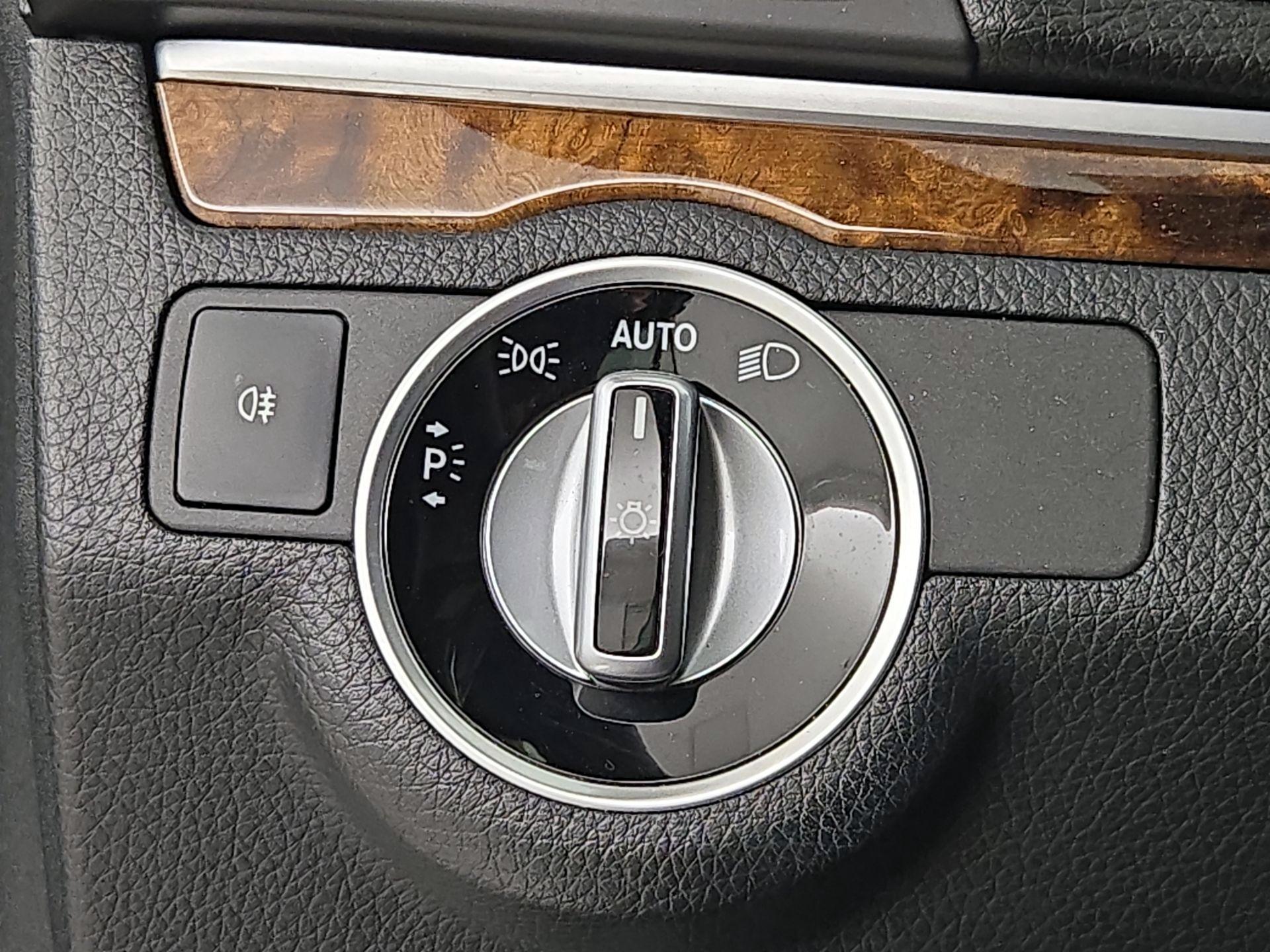 Thumbnail: 2017 Mercedes-Benz E-Class - 13