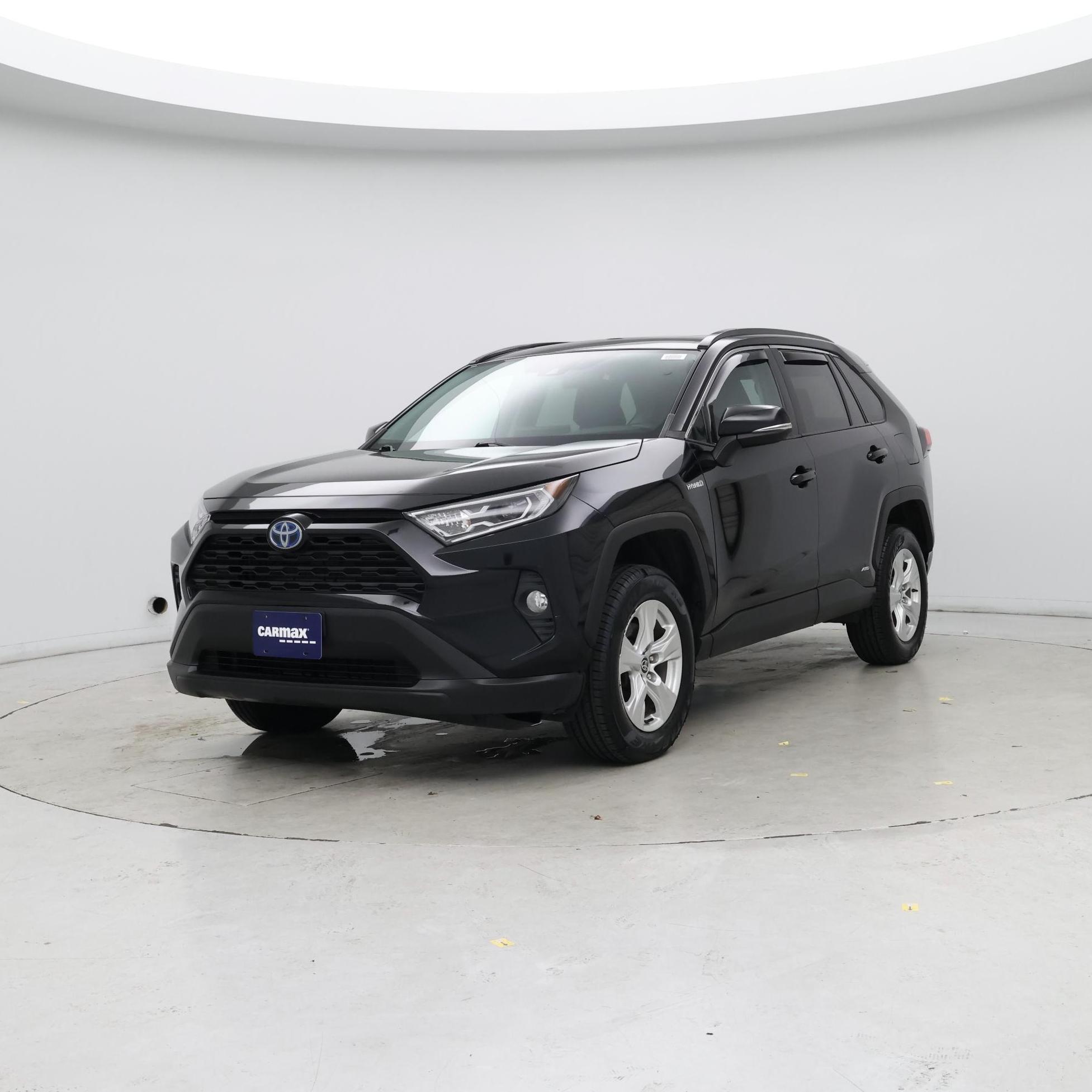 Thumbnail: 2021 Toyota RAV4 - 4