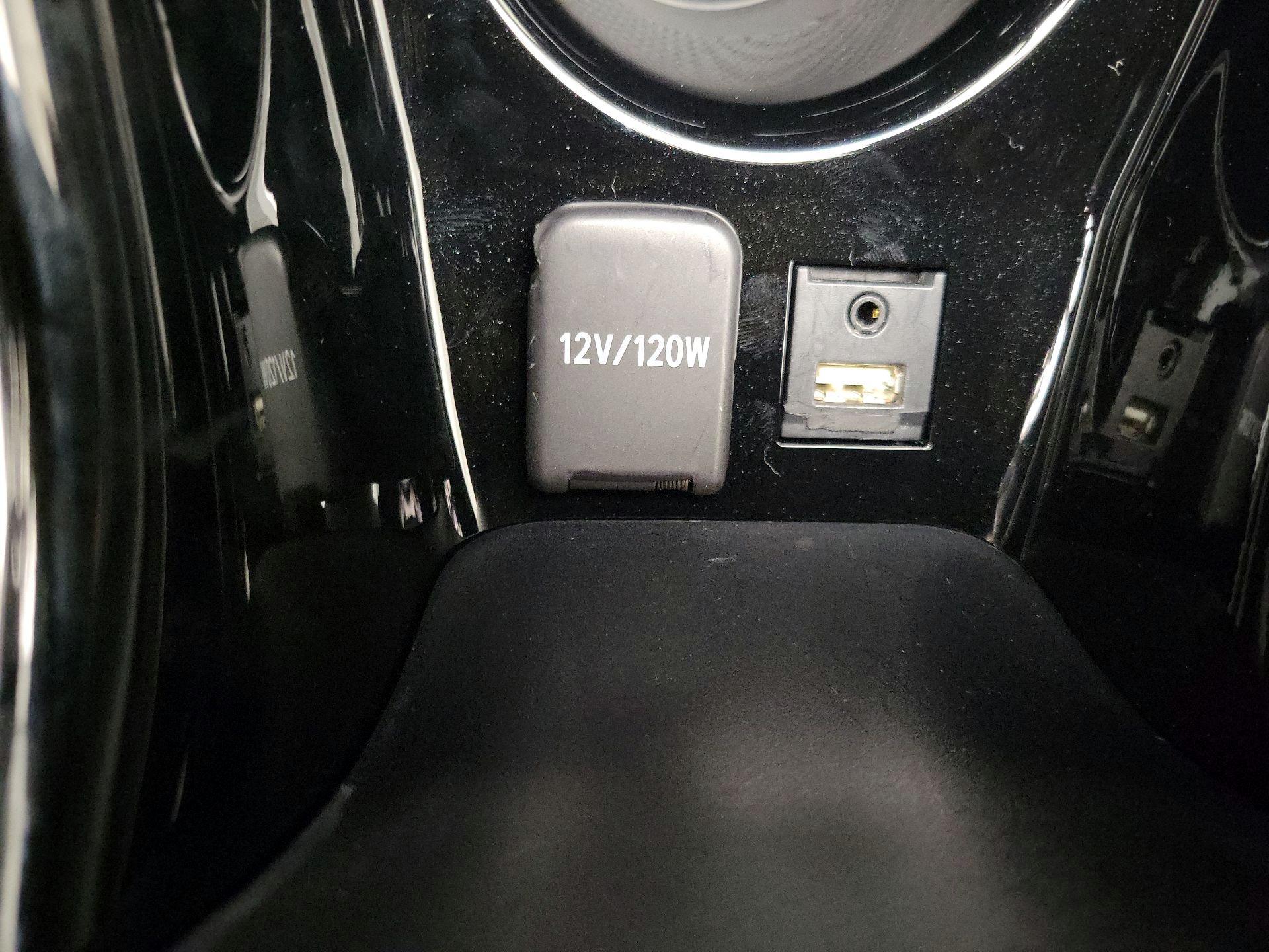 Thumbnail: 2021 Toyota Prius Prime - 18