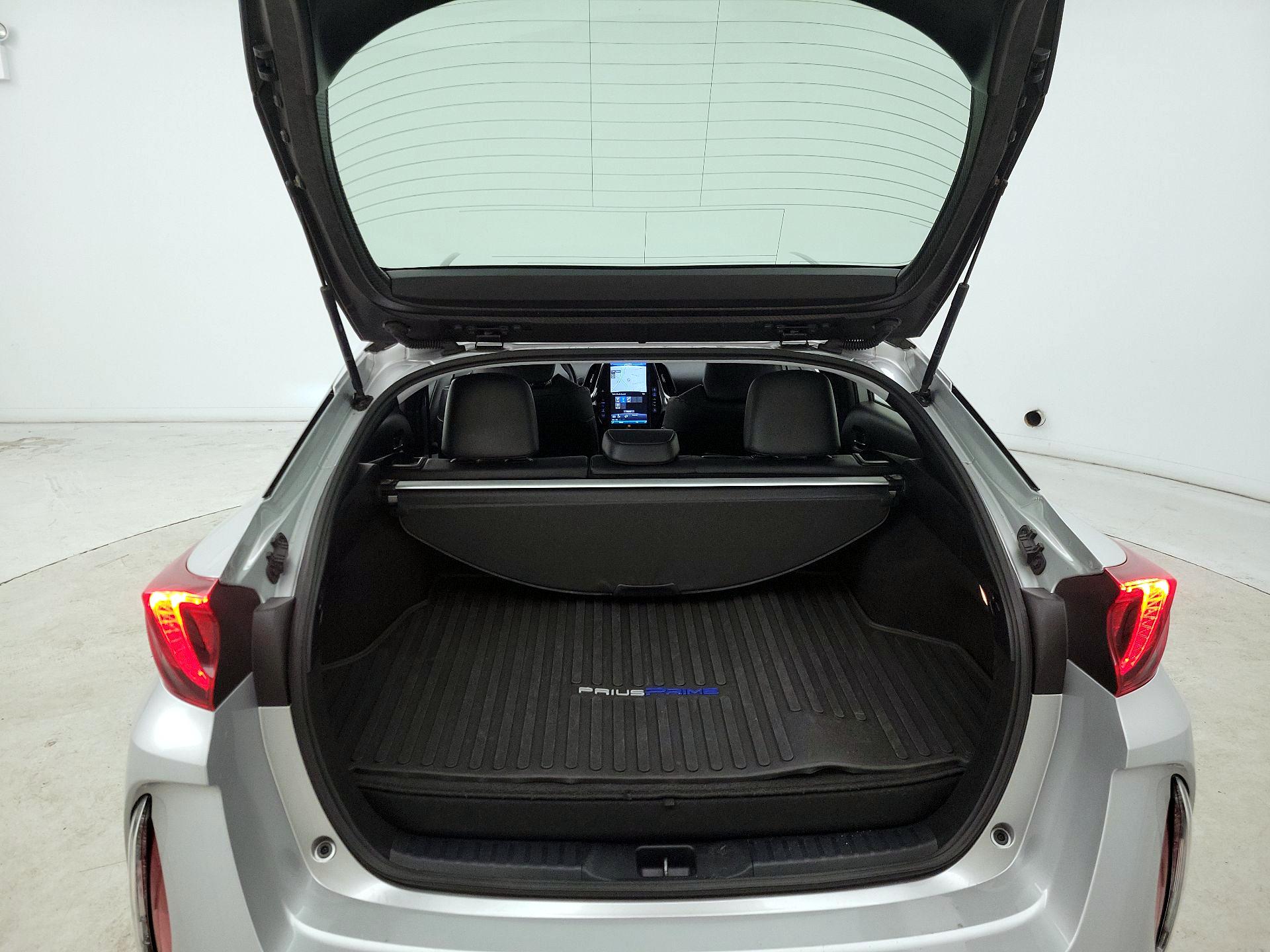 Thumbnail: 2021 Toyota Prius Prime - 20