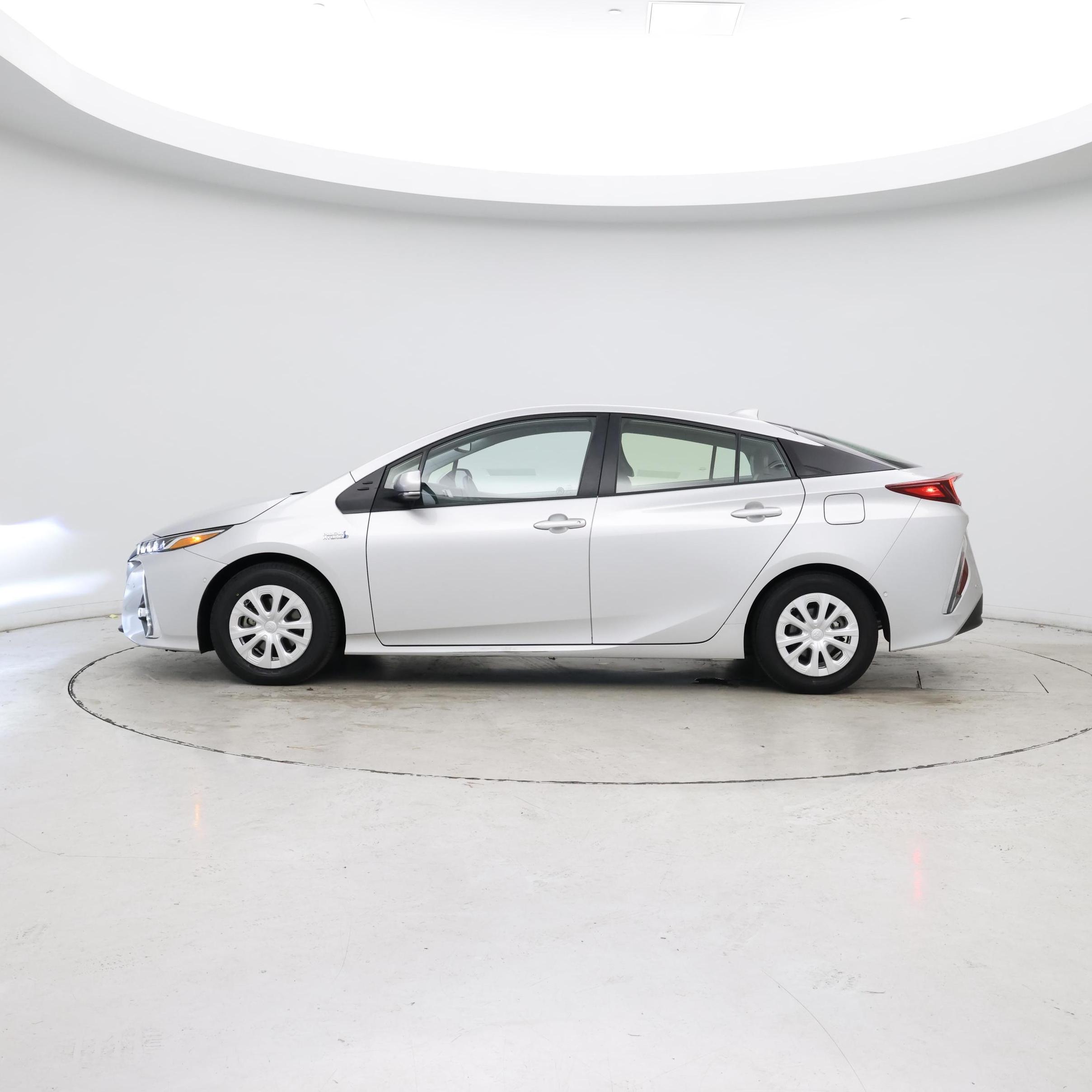 Thumbnail: 2021 Toyota Prius Prime - 3