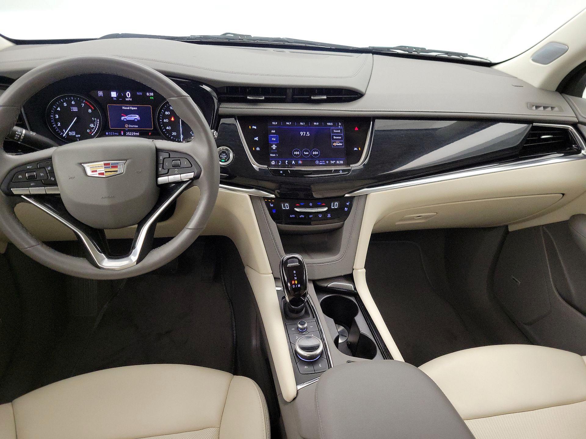 Thumbnail: 2023 Cadillac XT6 - 9