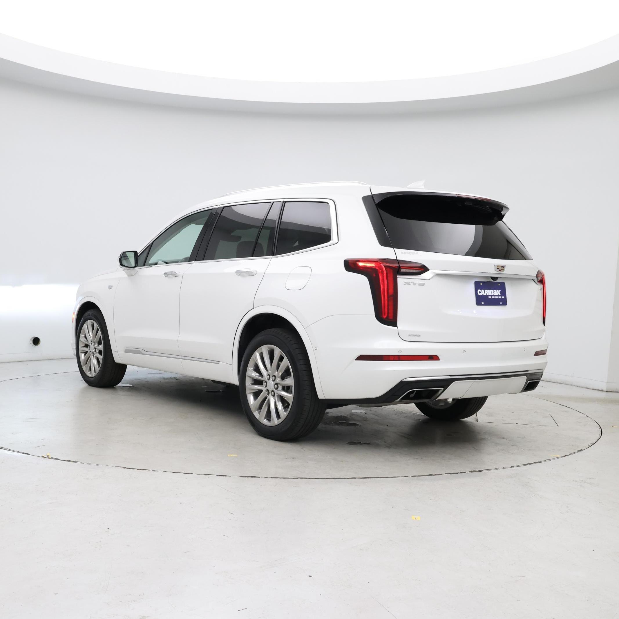 Thumbnail: 2023 Cadillac XT6 - 2