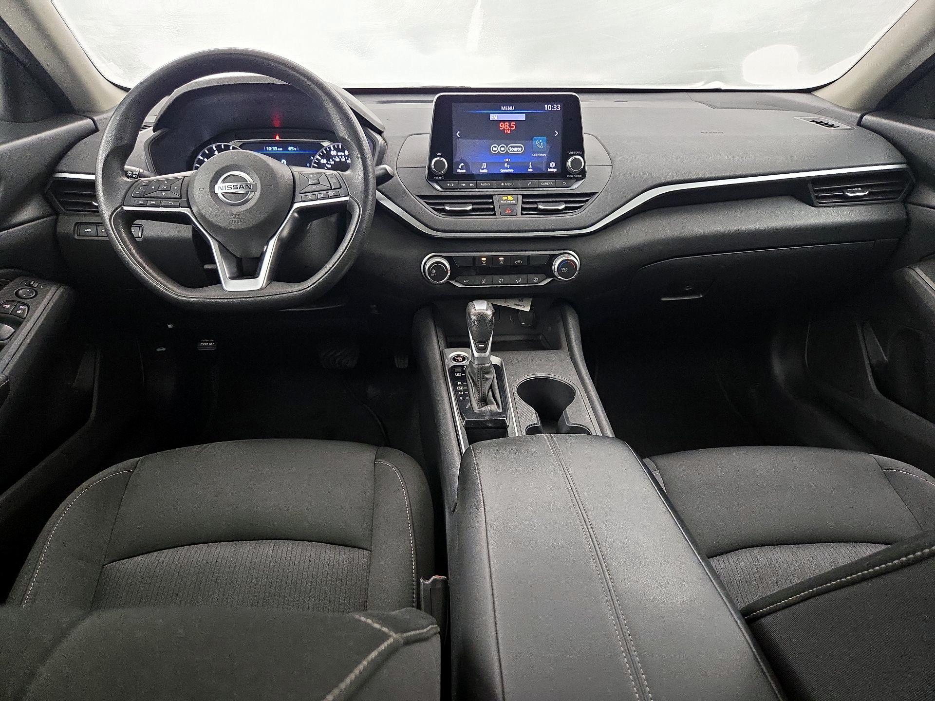Thumbnail: 2019 Nissan Altima - 9