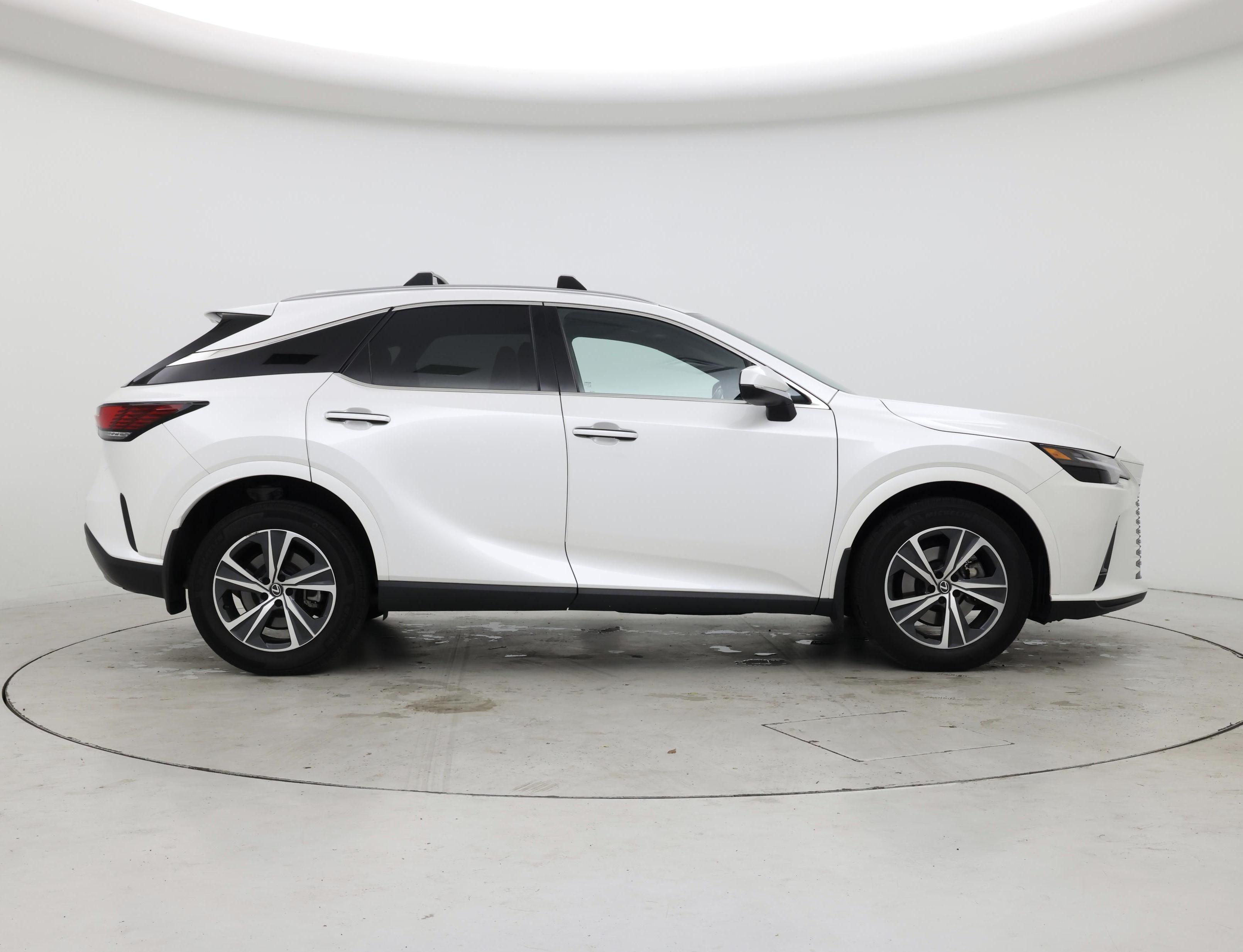 Thumbnail: 2023 Lexus RX - 7