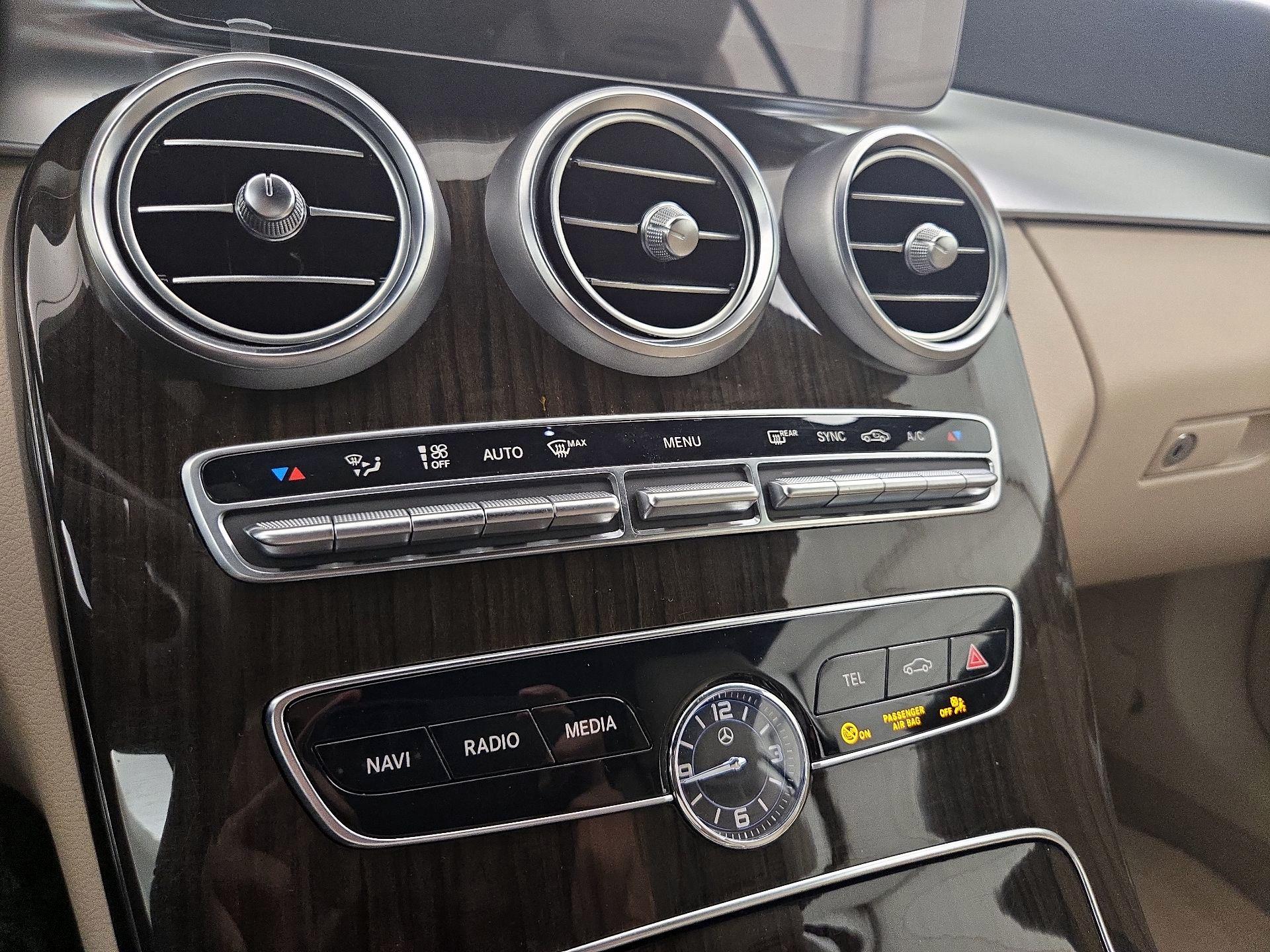 Thumbnail: 2019 Mercedes-Benz C-Class - 16