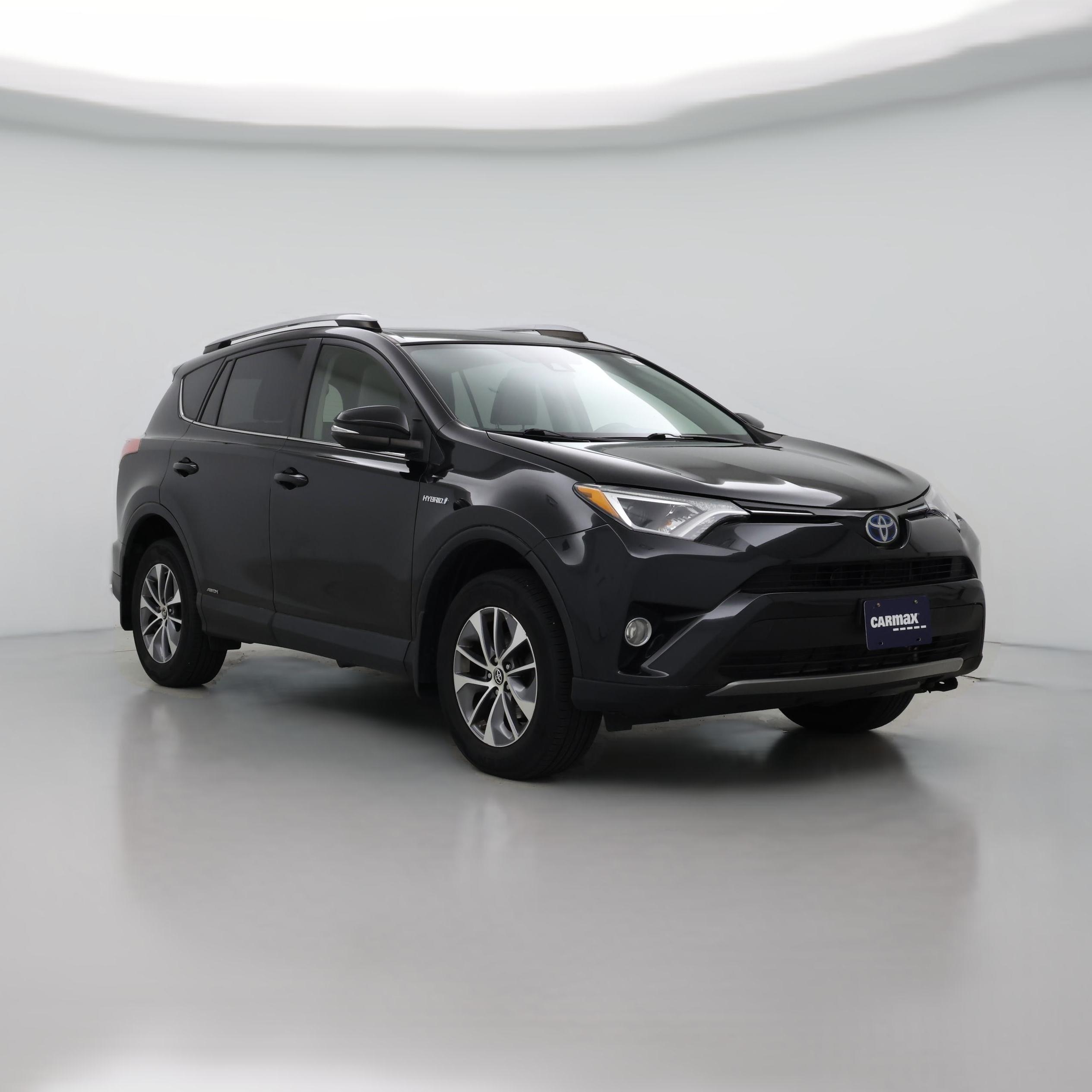 Thumbnail: 2017 Toyota RAV4 - 1