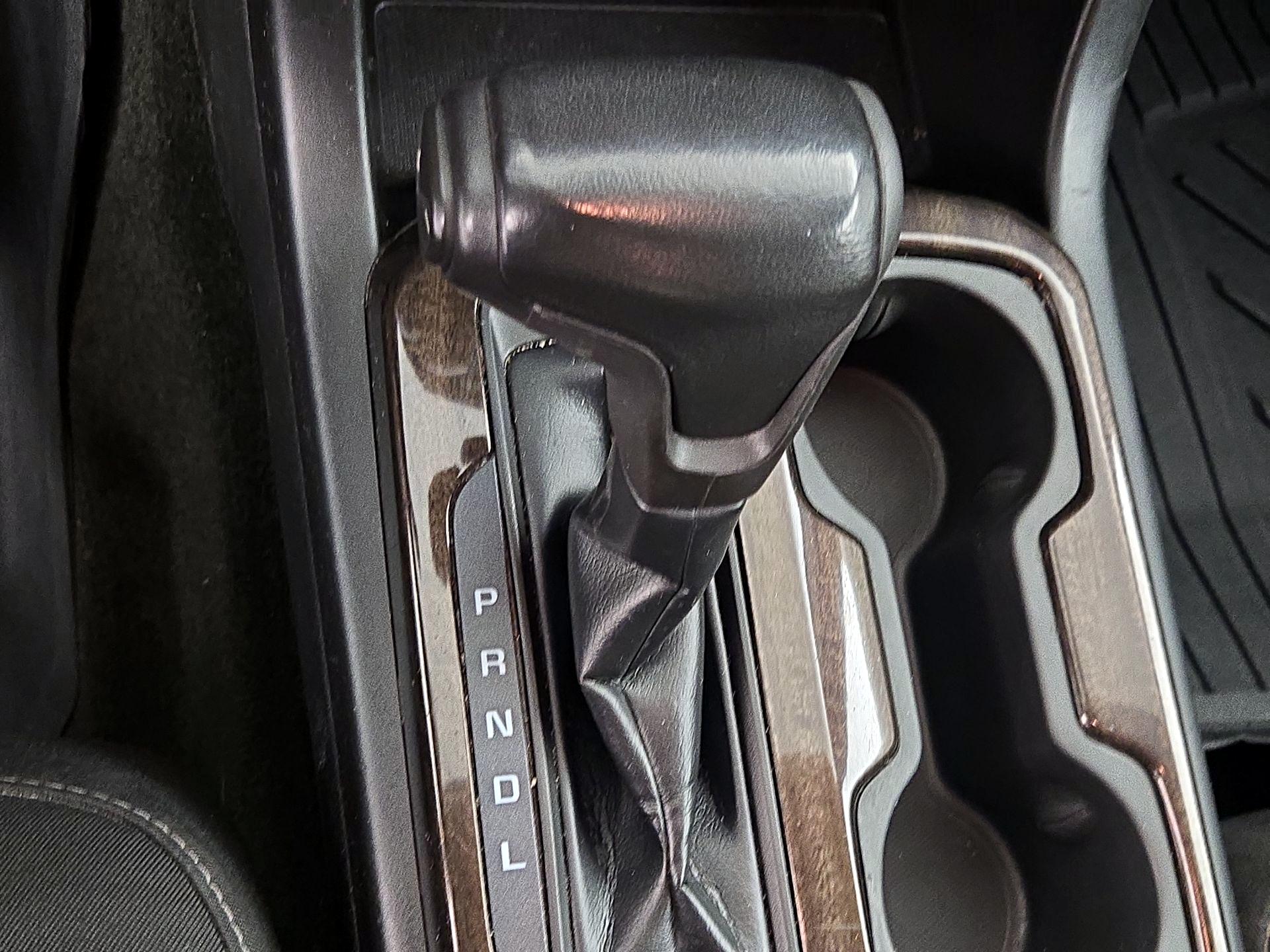Thumbnail: 2018 GMC Canyon - 18