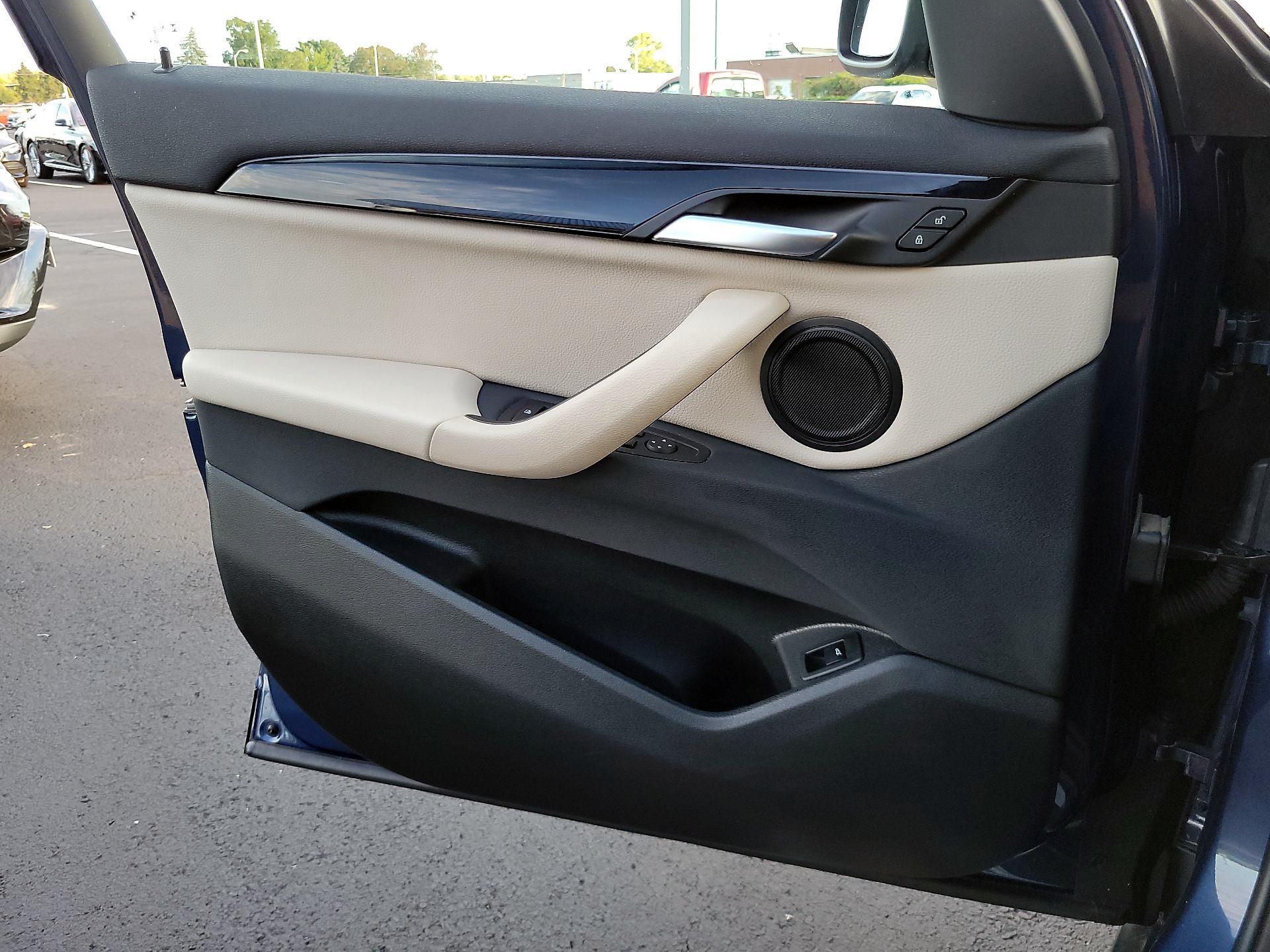 Thumbnail: 2021 BMW X1 - 10