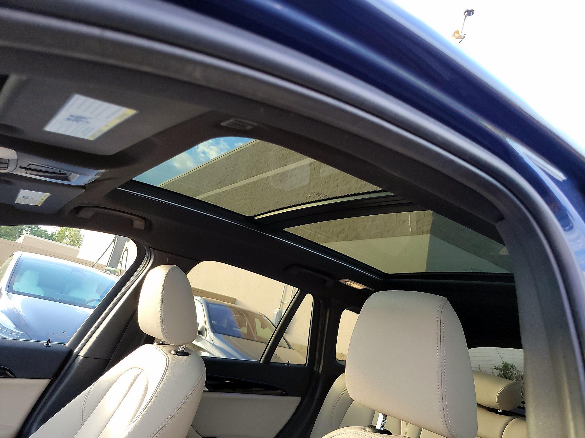 Thumbnail: 2021 BMW X1 - 18