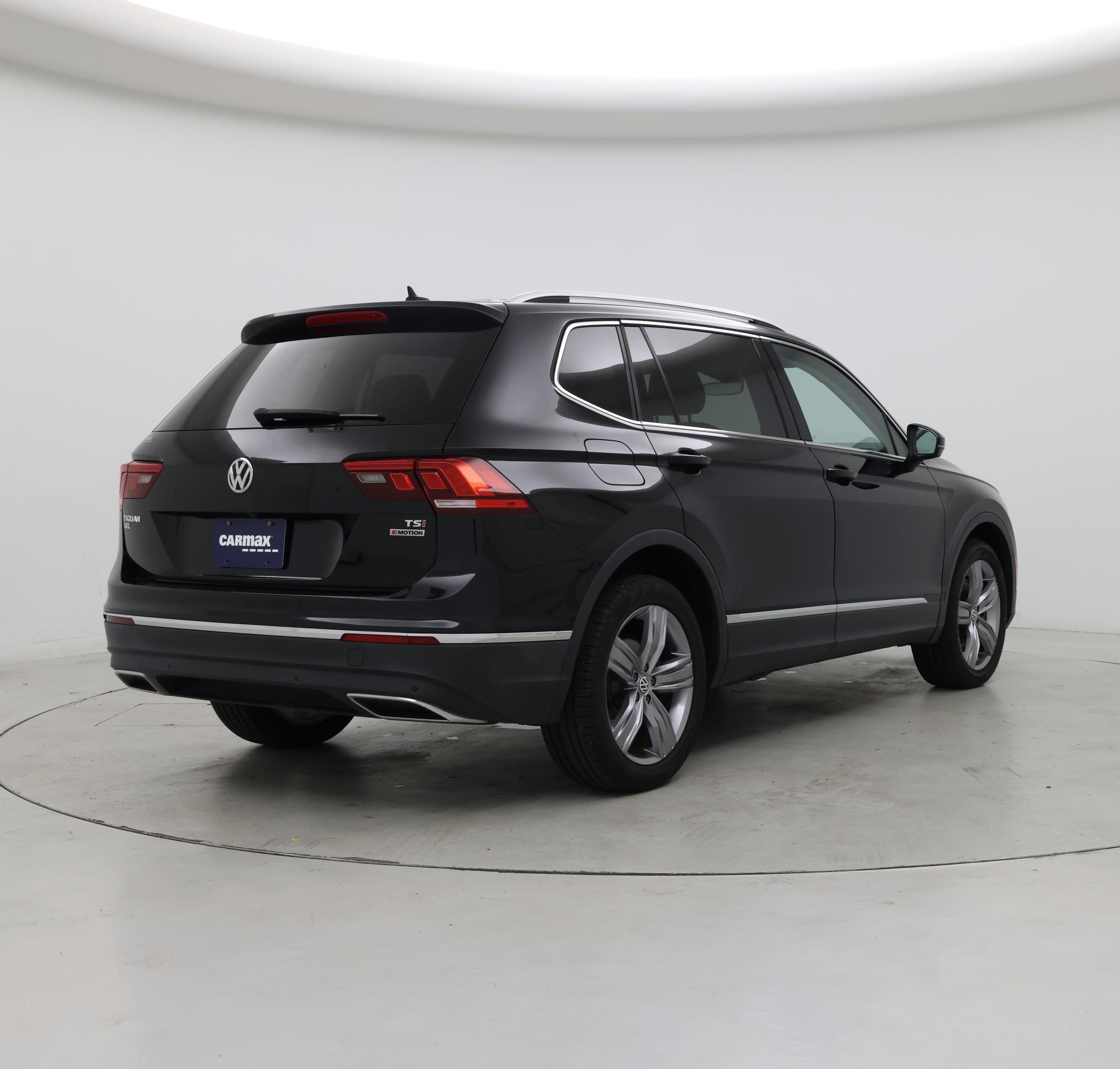 Thumbnail: 2018 Volkswagen Tiguan - 8