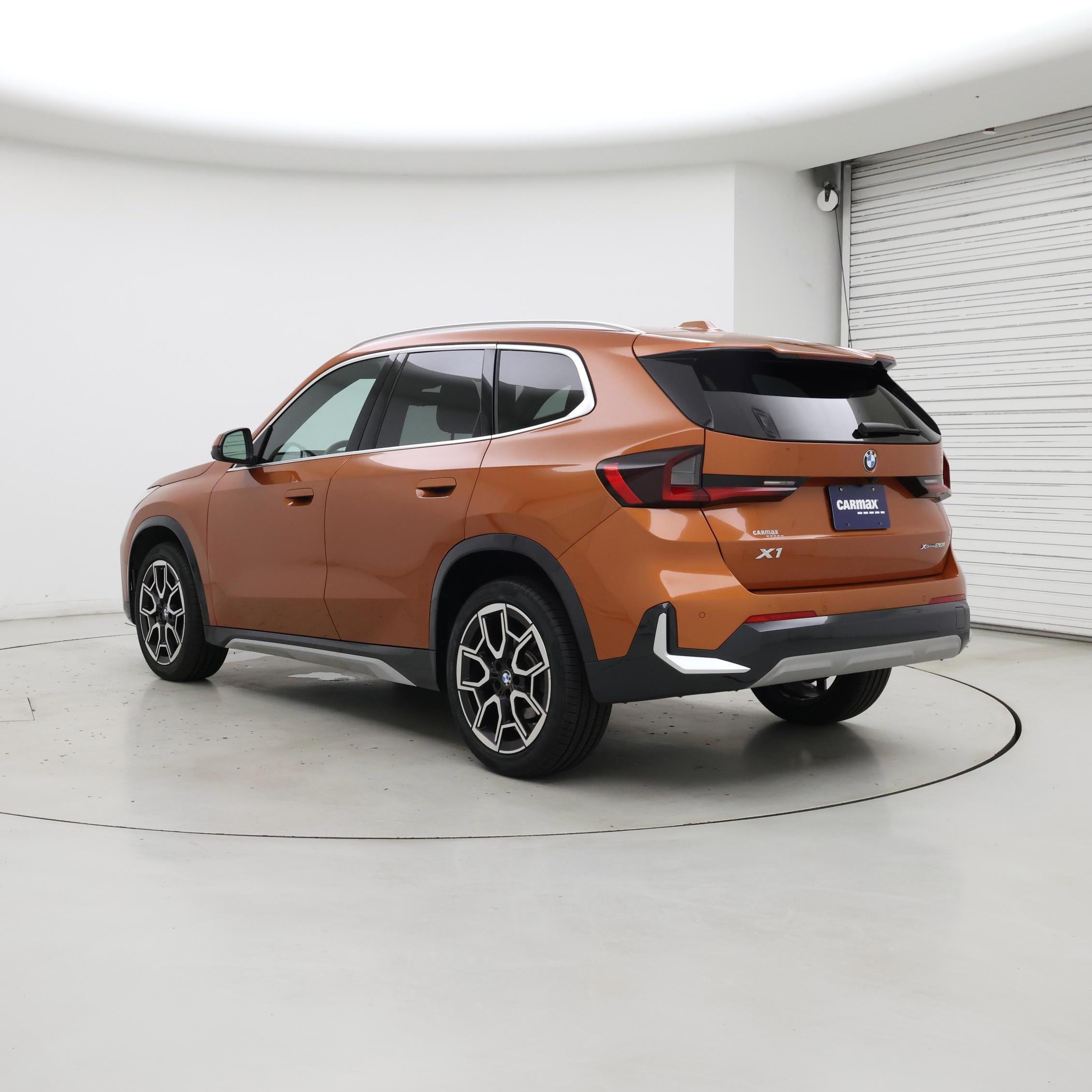 Thumbnail: 2025 BMW X1 - 2