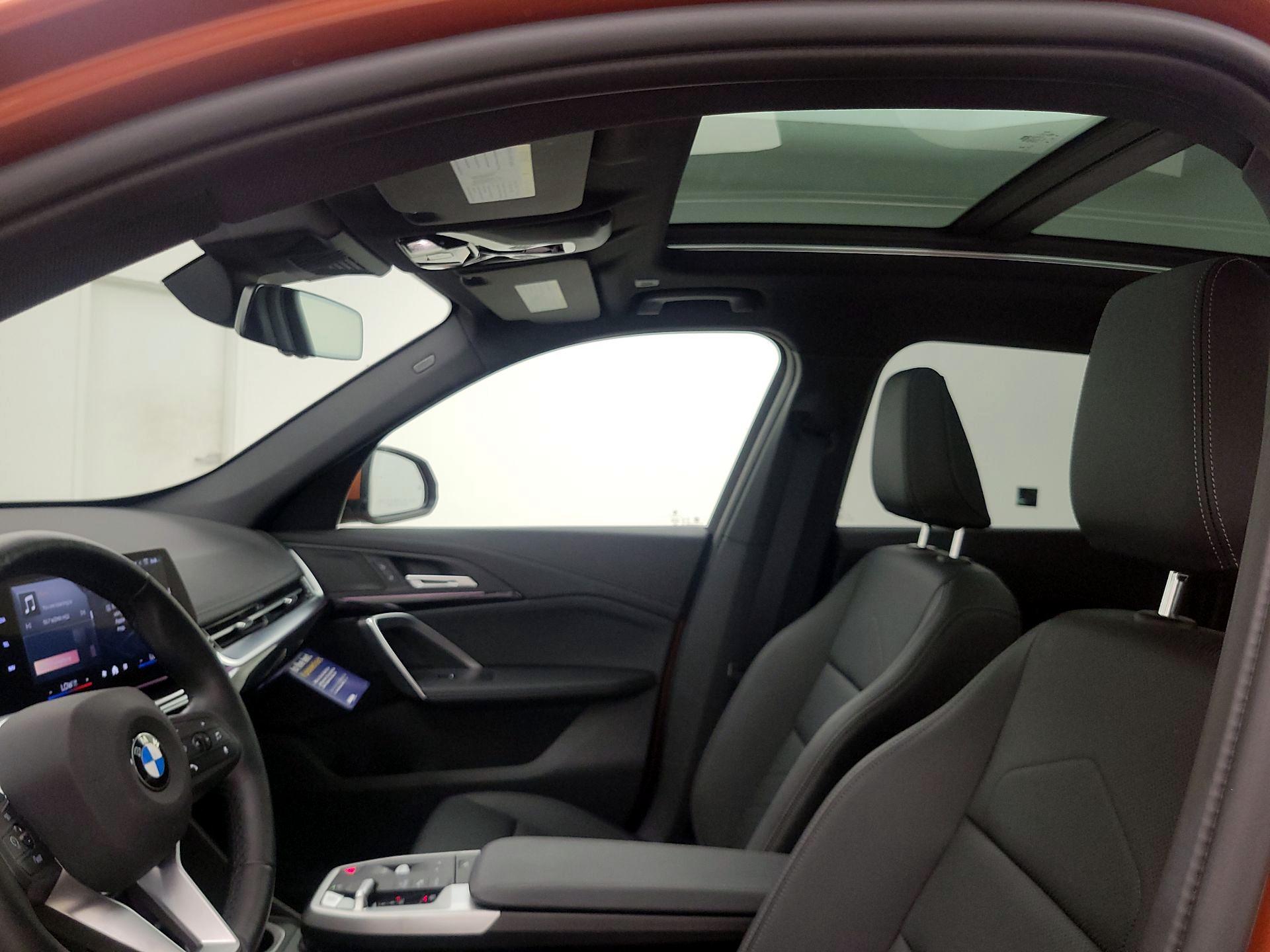 Thumbnail: 2025 BMW X1 - 19
