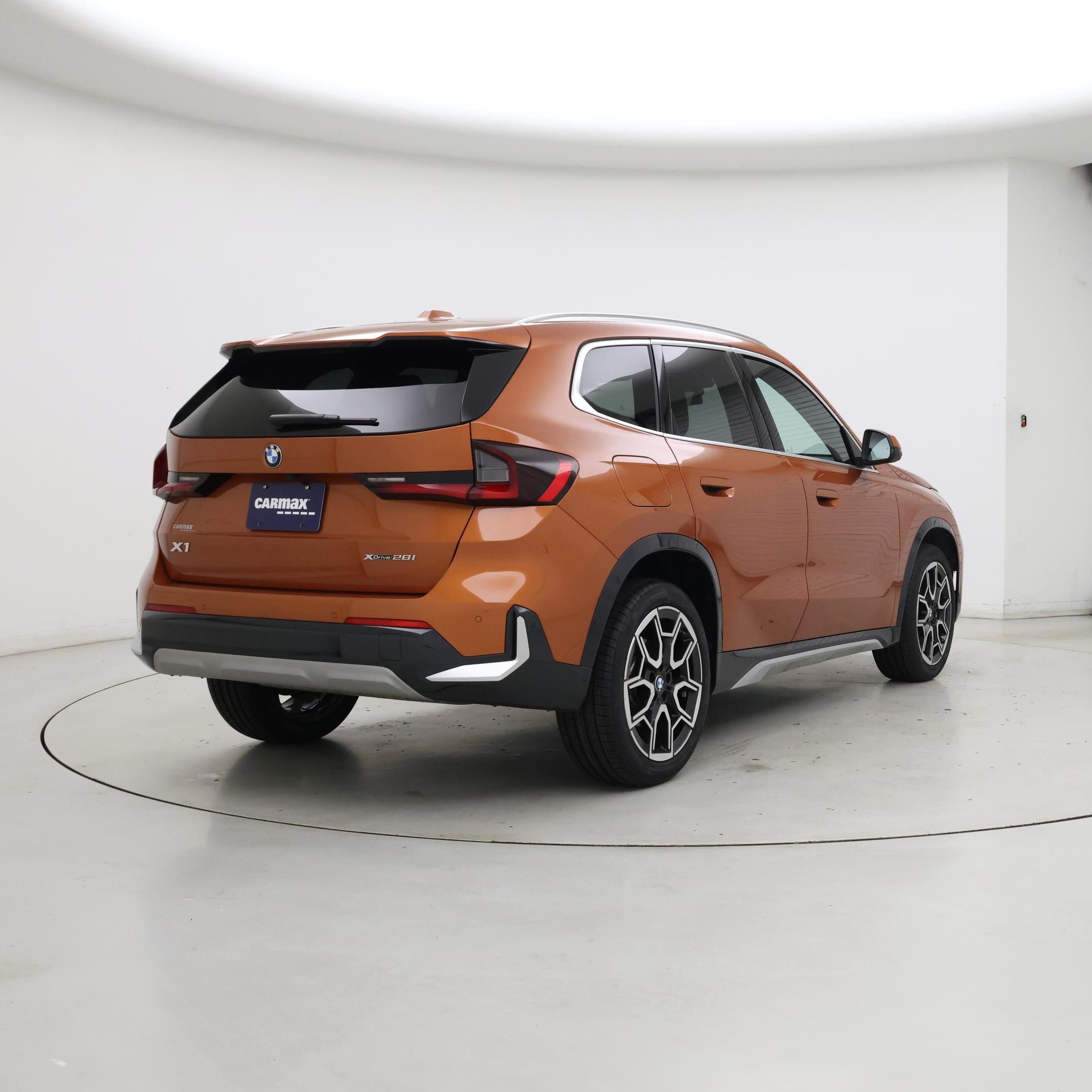 Thumbnail: 2025 BMW X1 - 8