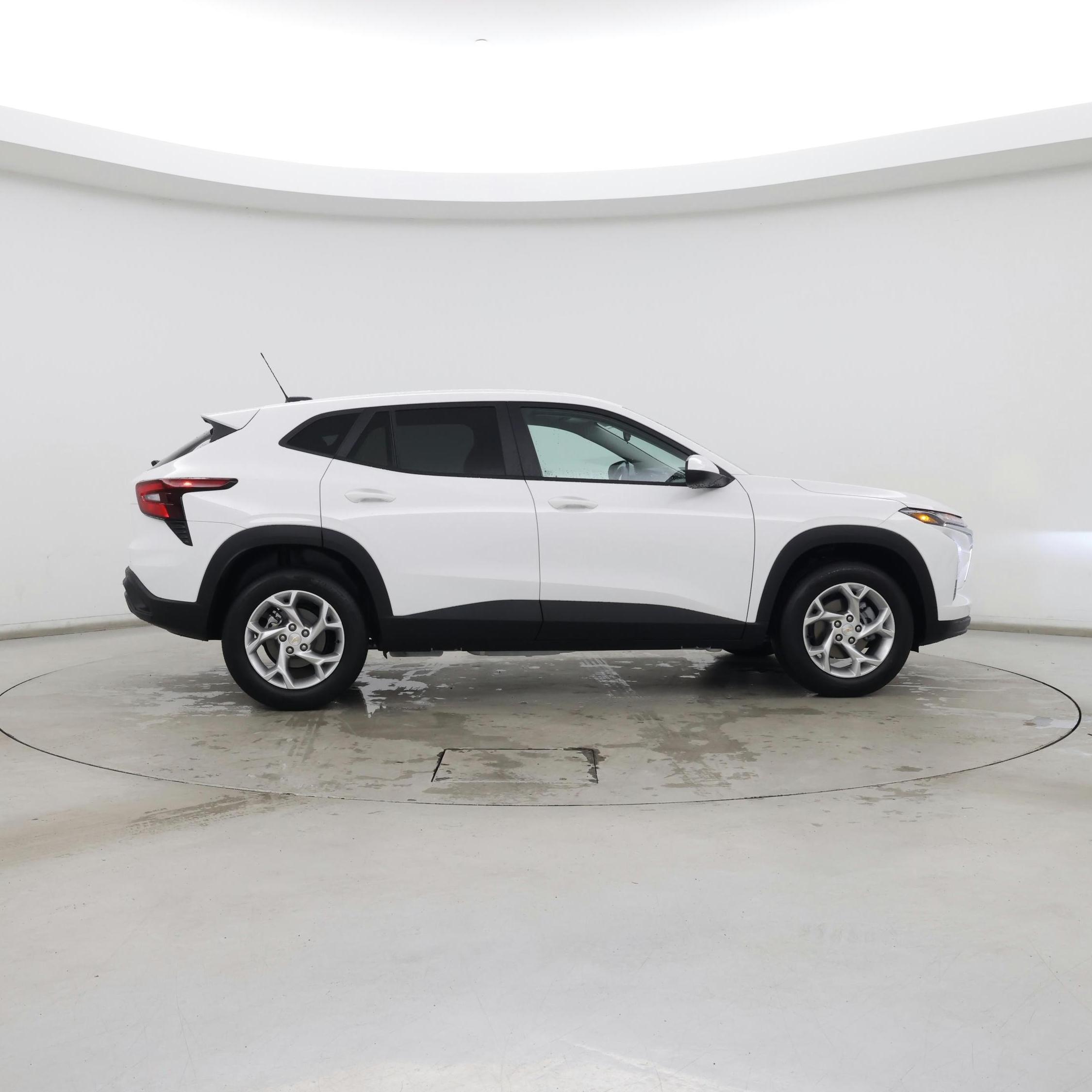 Thumbnail: 2025 Chevrolet Trax - 7