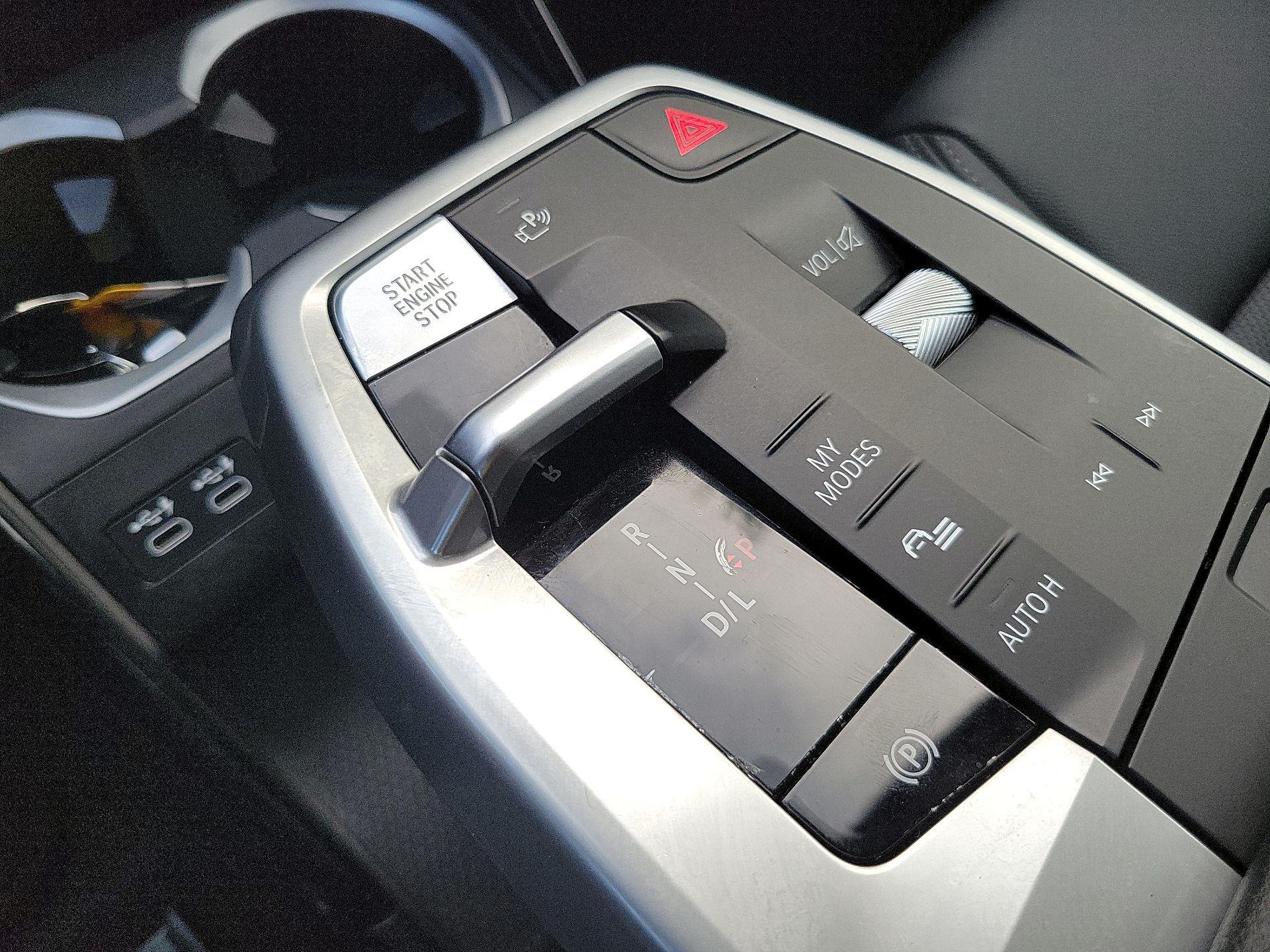 Thumbnail: 2023 BMW X1 - 16