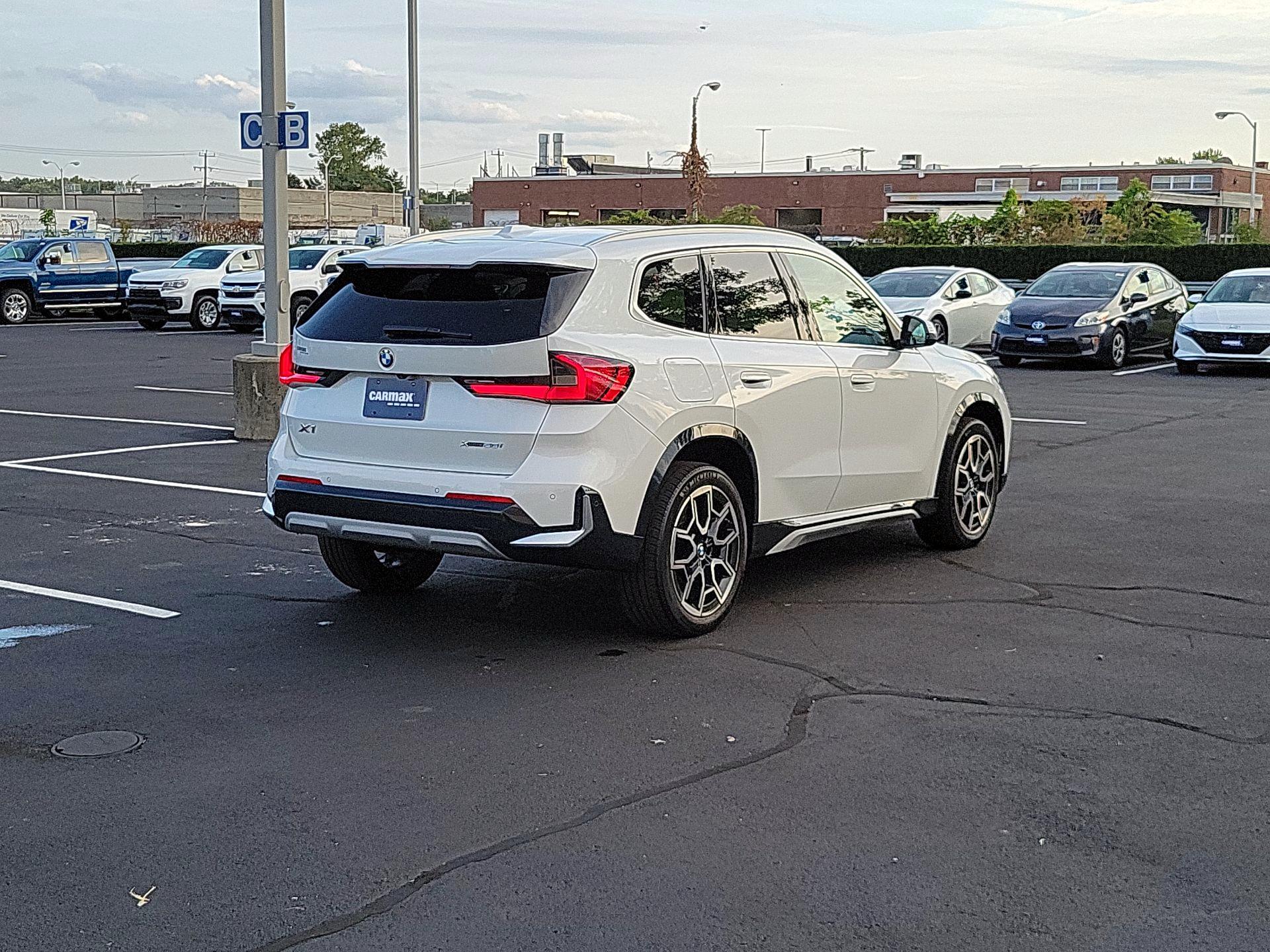 Thumbnail: 2023 BMW X1 - 5