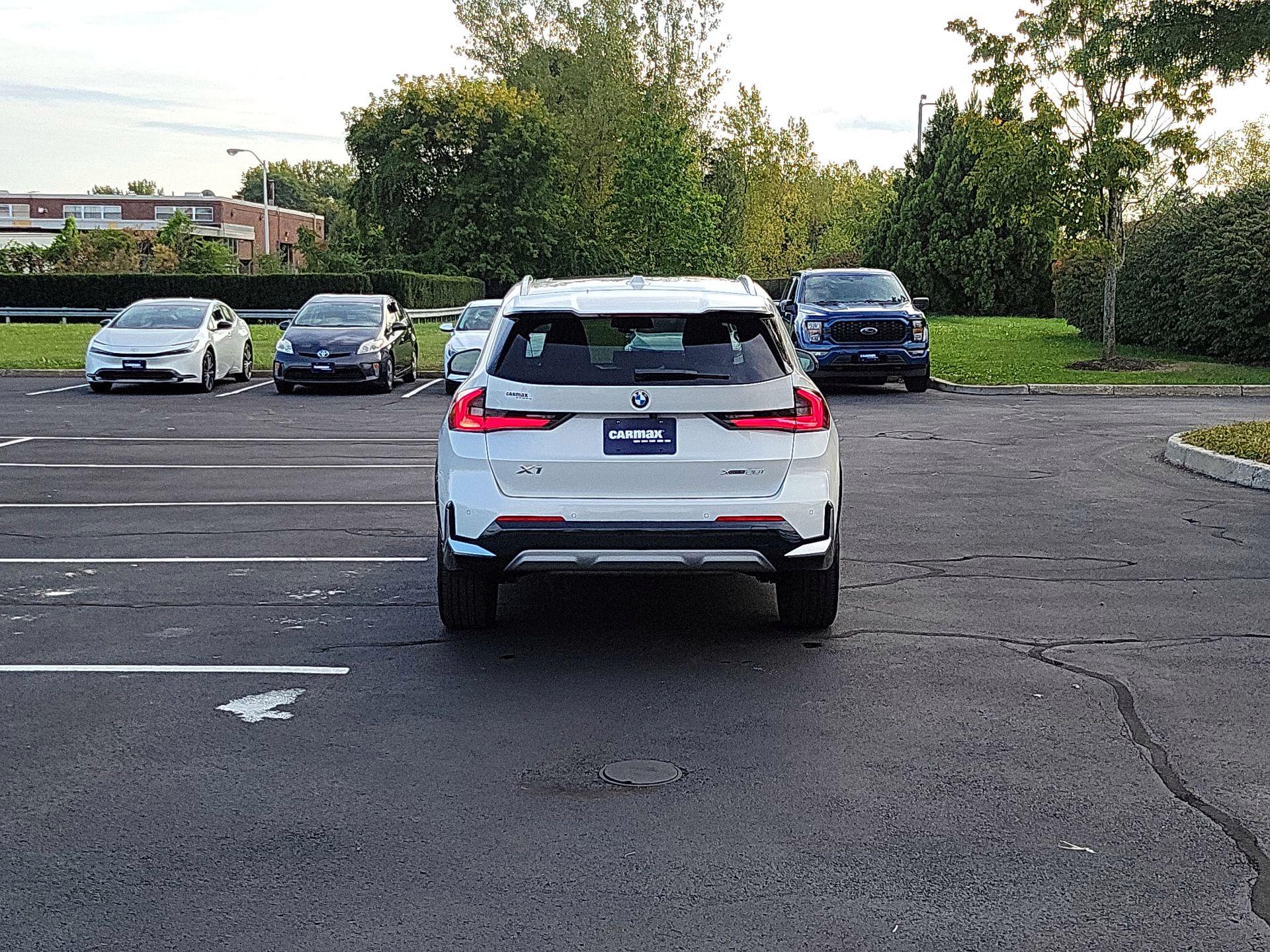 Thumbnail: 2023 BMW X1 - 6