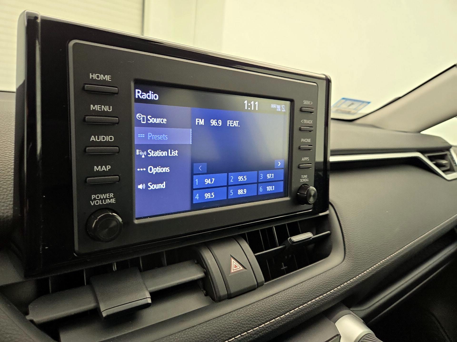 Thumbnail: 2019 Toyota RAV4 - 15