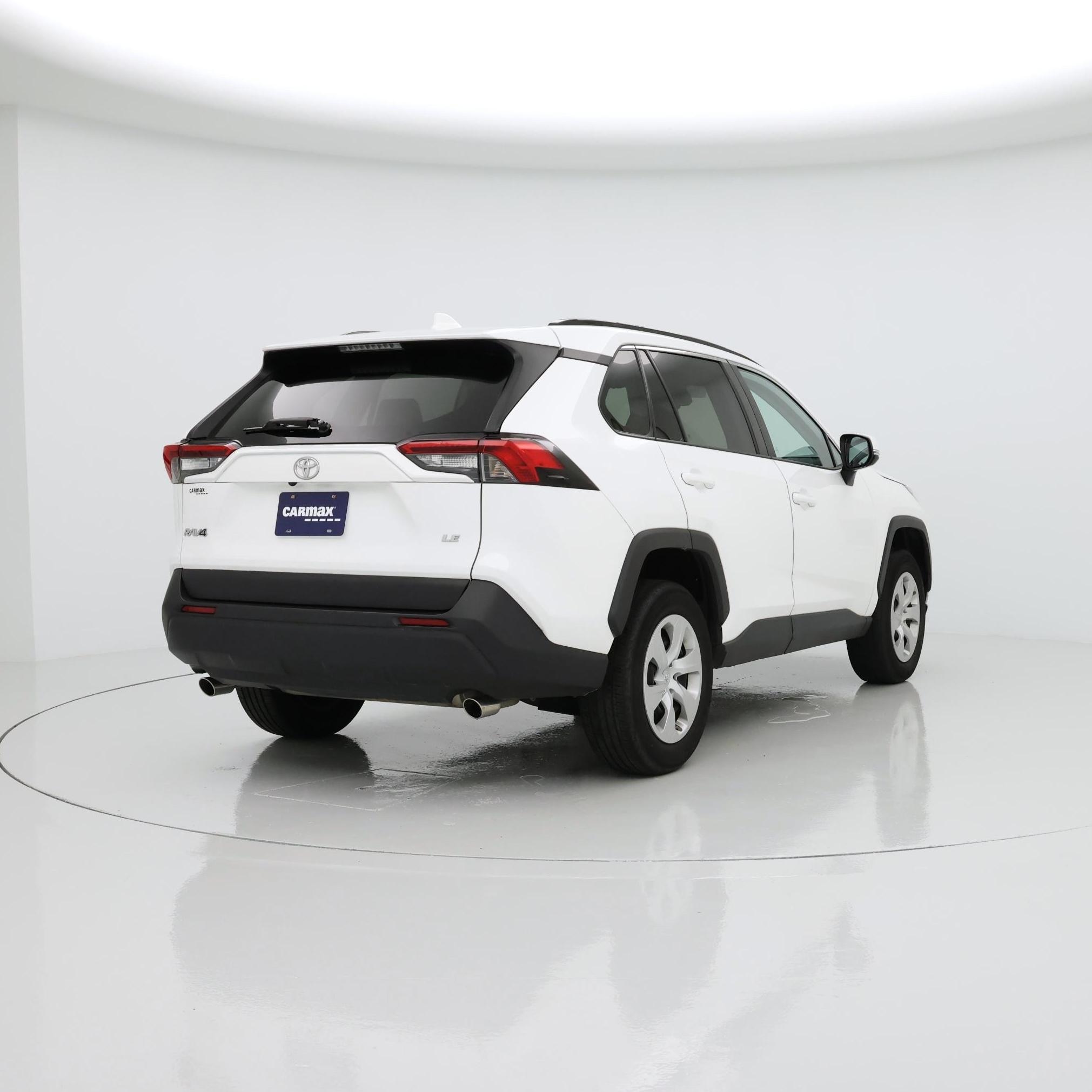 Thumbnail: 2019 Toyota RAV4 - 8