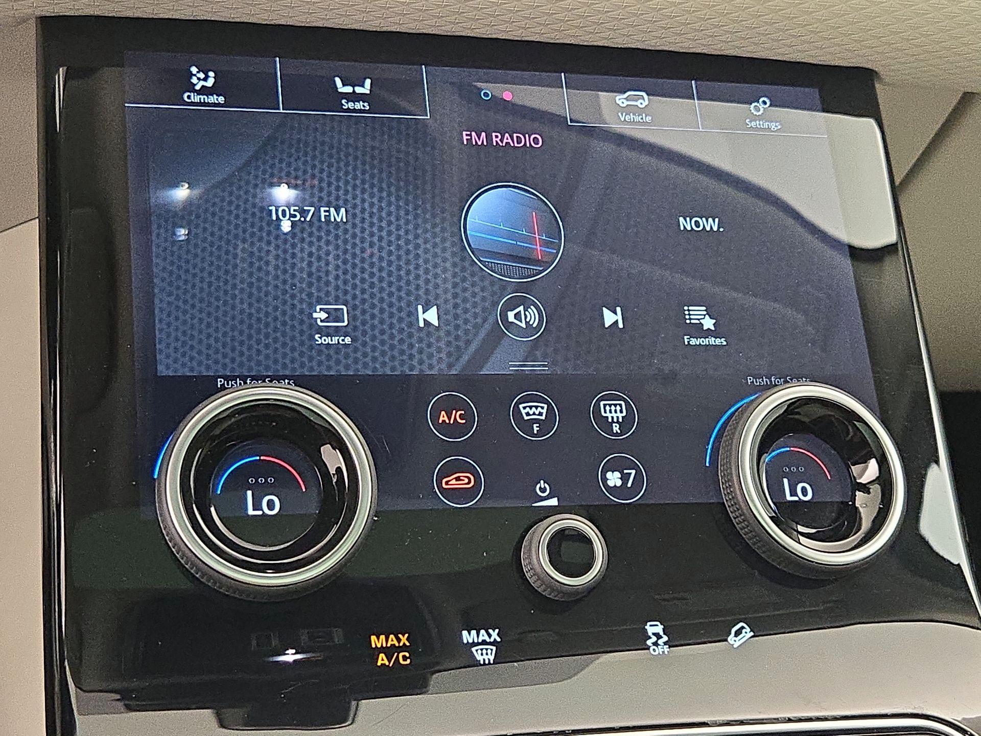 Thumbnail: 2019 Land Rover Range Rover Velar - 17