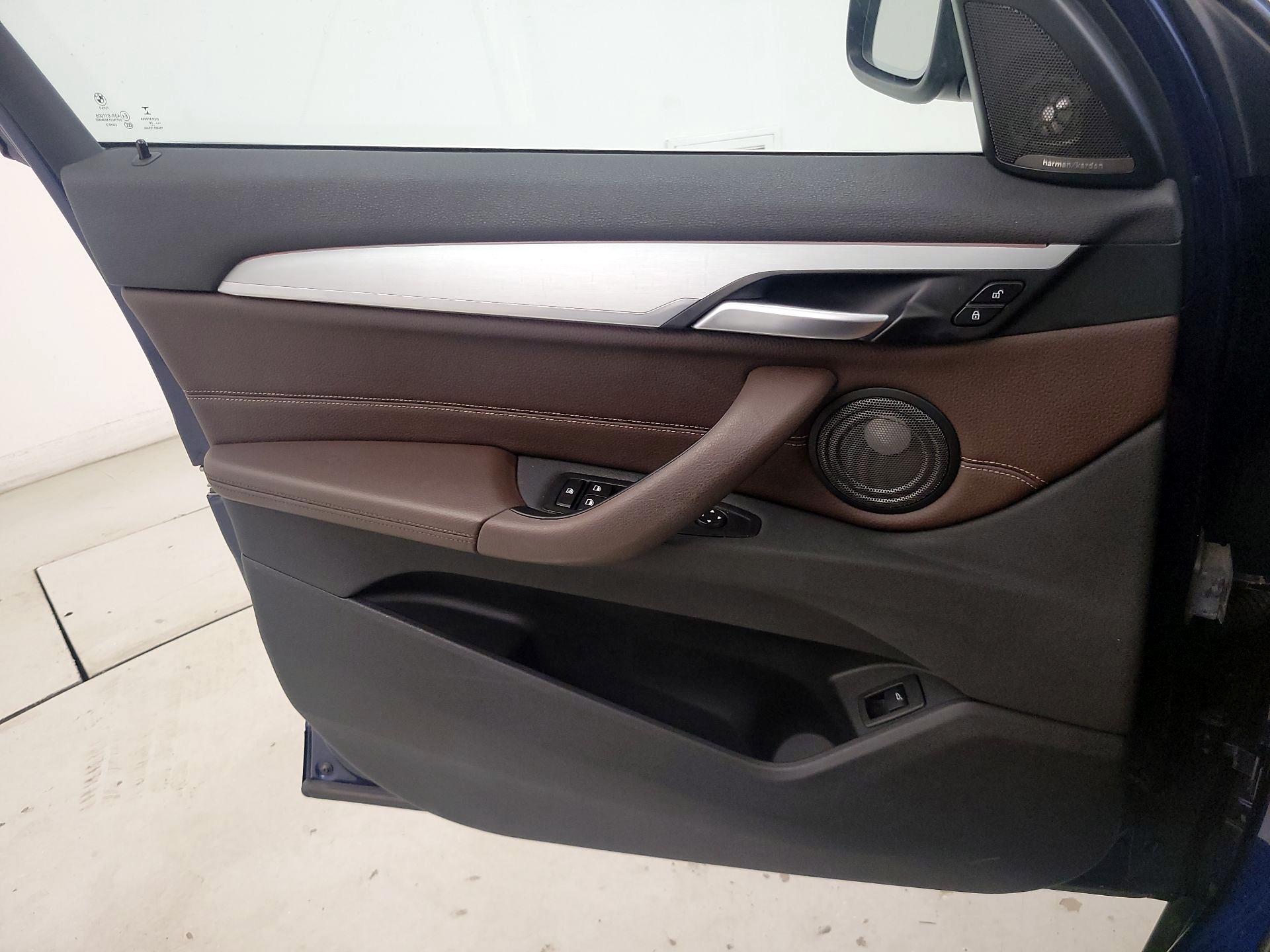 Thumbnail: 2017 BMW X1 - 12