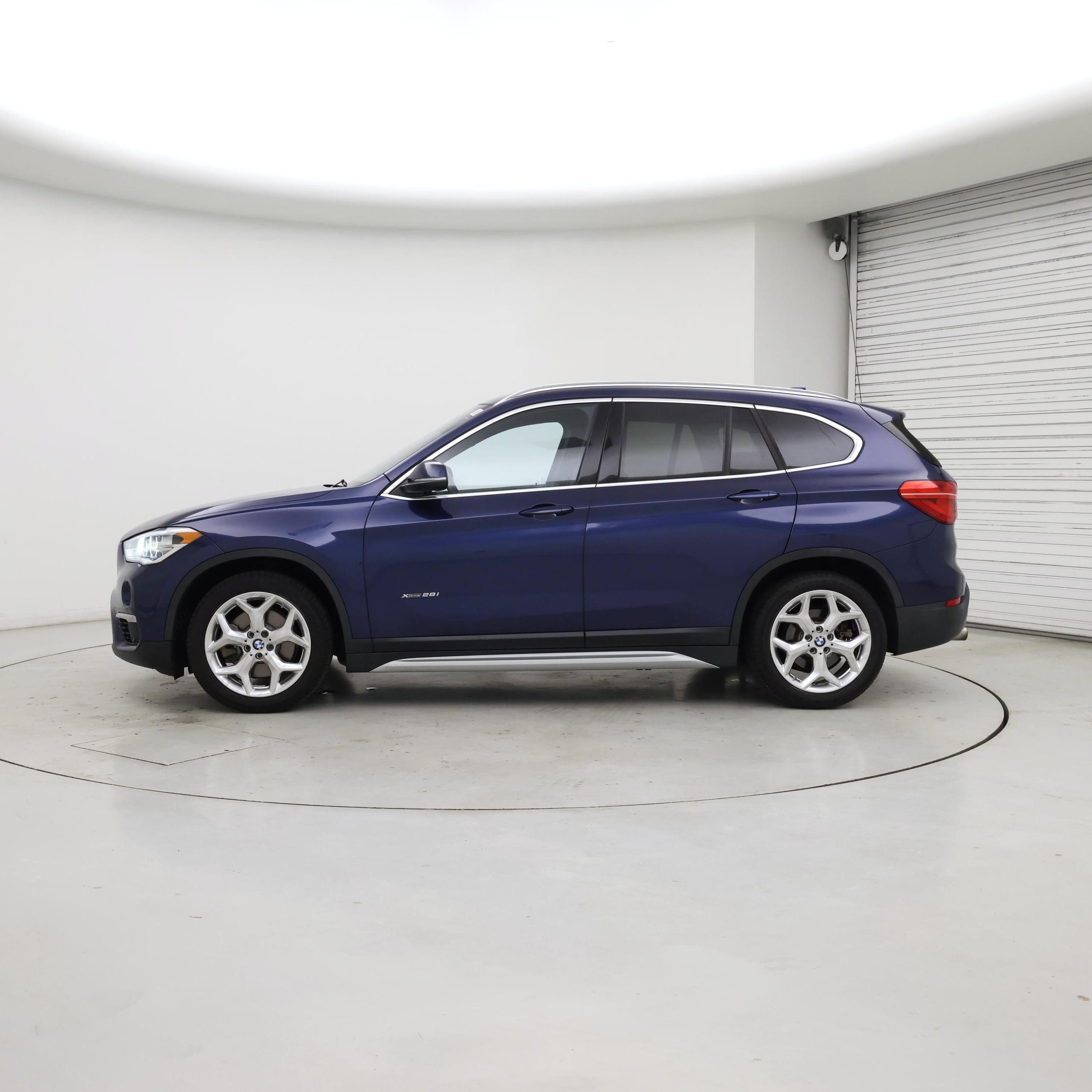 Thumbnail: 2017 BMW X1 - 3