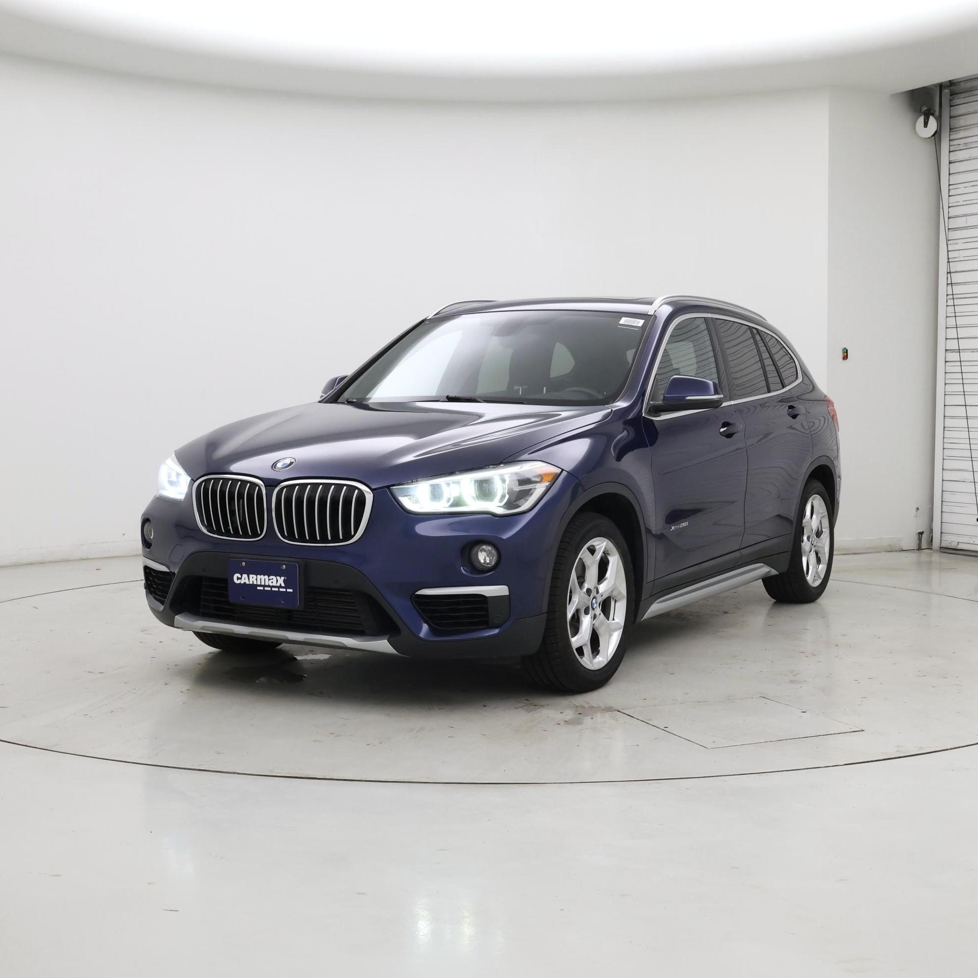 Thumbnail: 2017 BMW X1 - 4