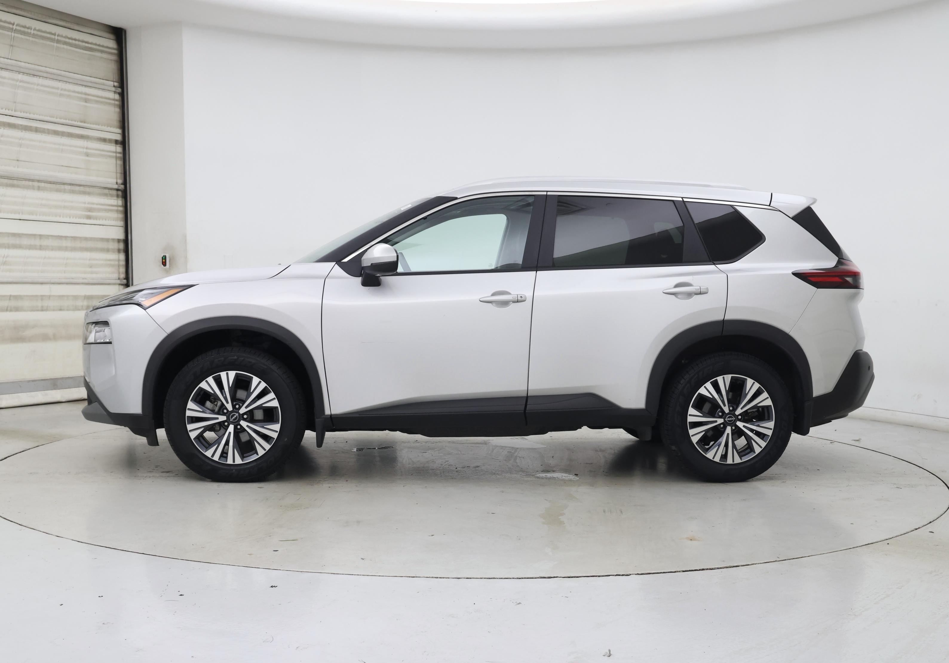 Thumbnail: 2023 Nissan Rogue - 3