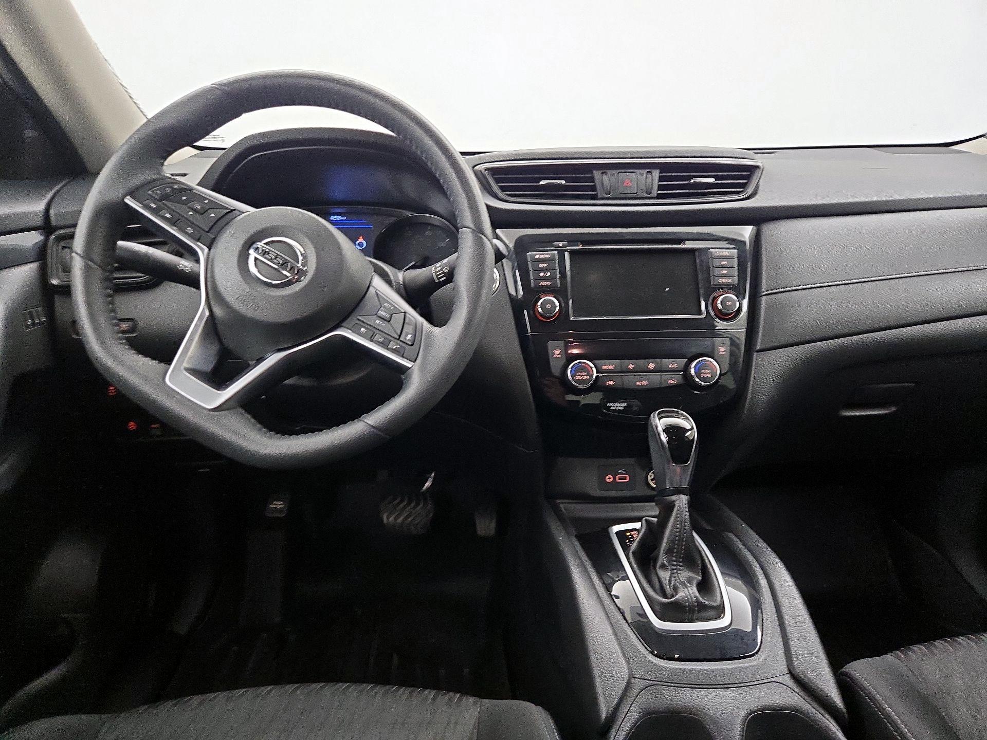 Thumbnail: 2018 Nissan Rogue - 9