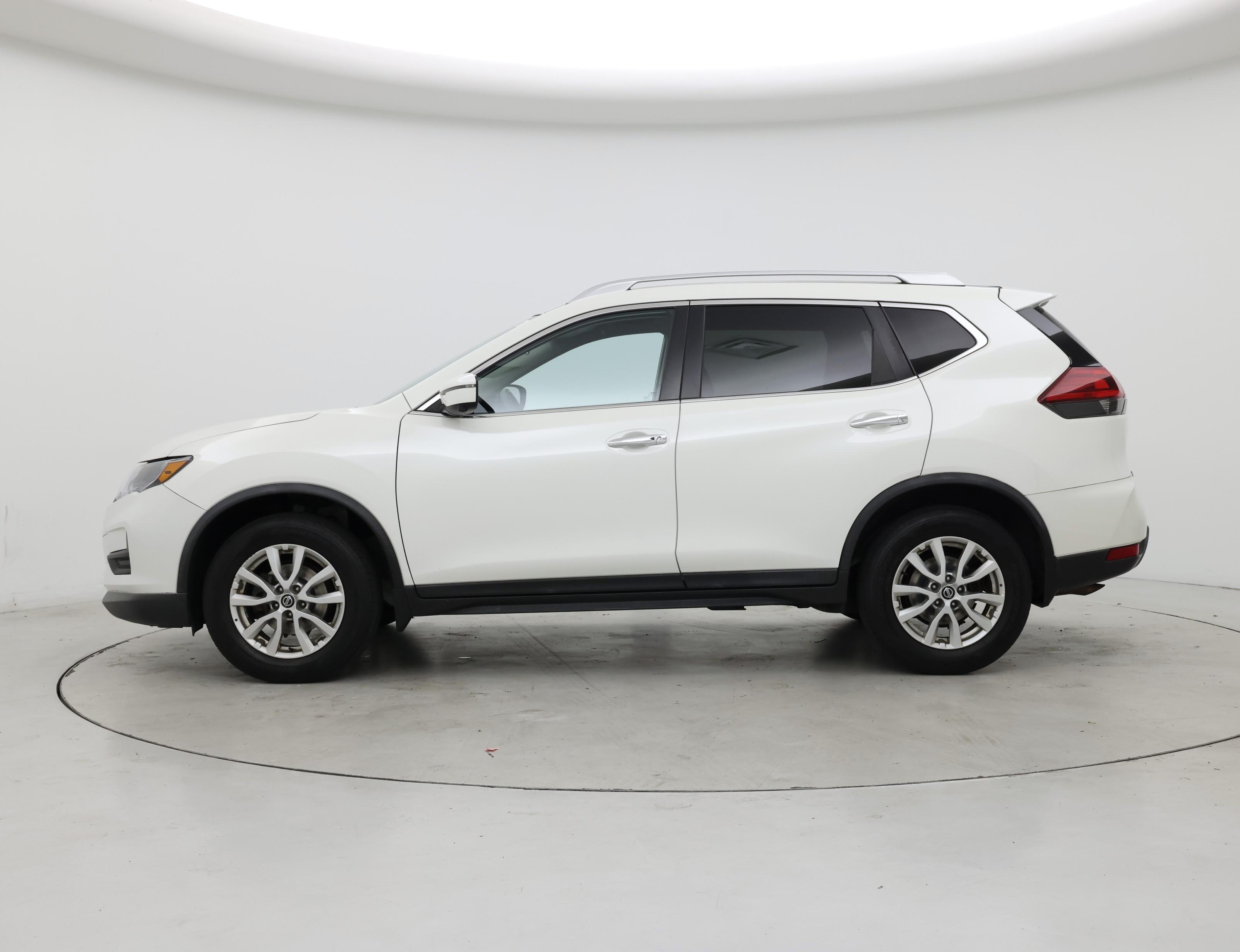 Thumbnail: 2018 Nissan Rogue - 3