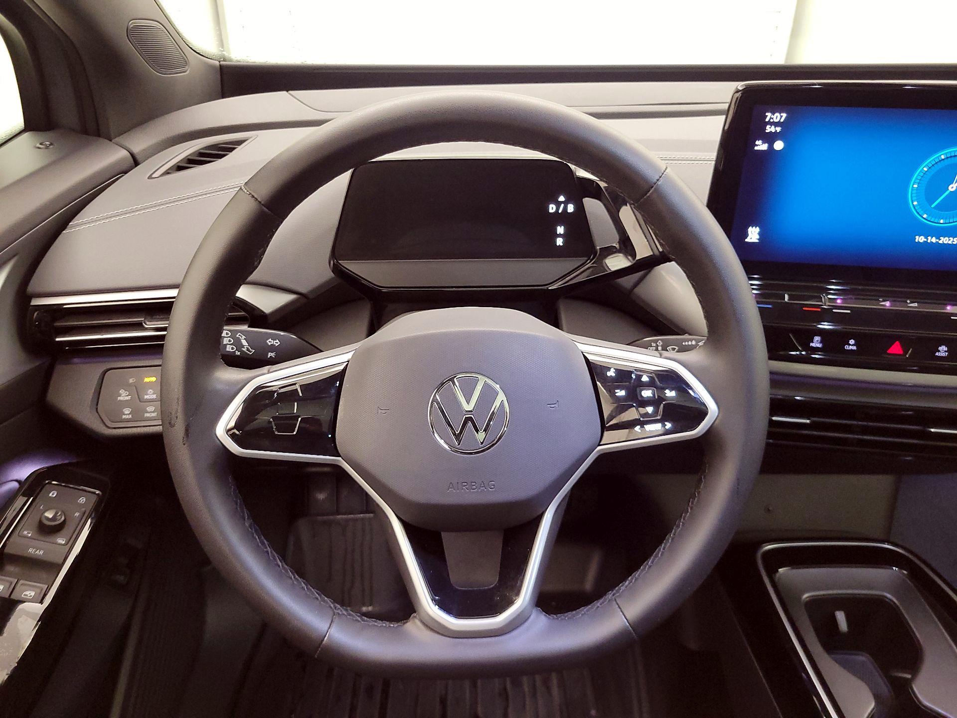 Thumbnail: 2023 Volkswagen ID.4 - 10