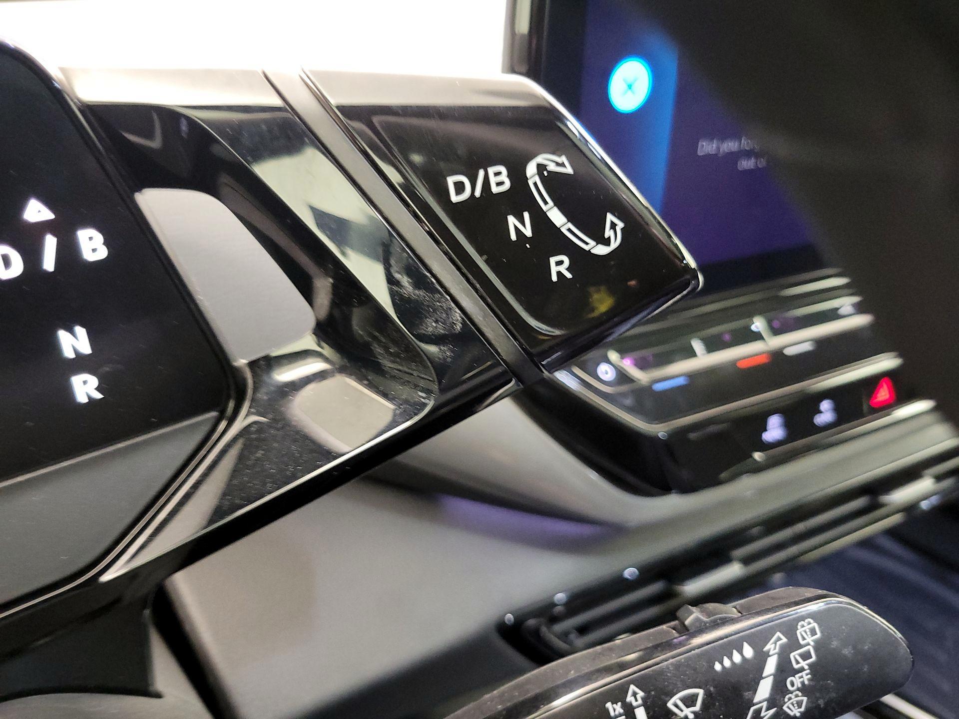 Thumbnail: 2023 Volkswagen ID.4 - 18