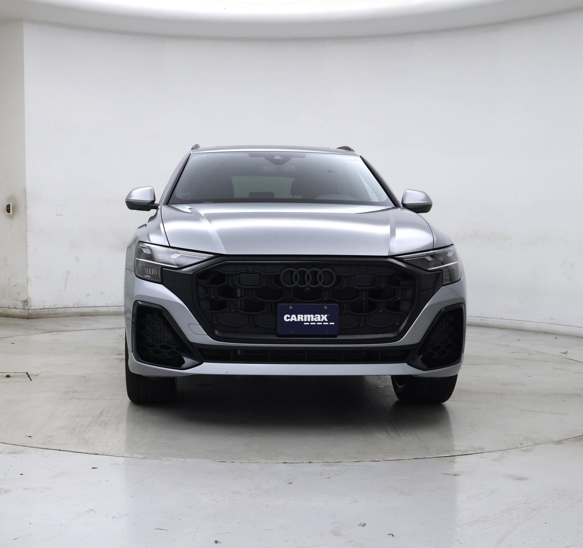 Thumbnail: 2025 Audi Q8 - 5