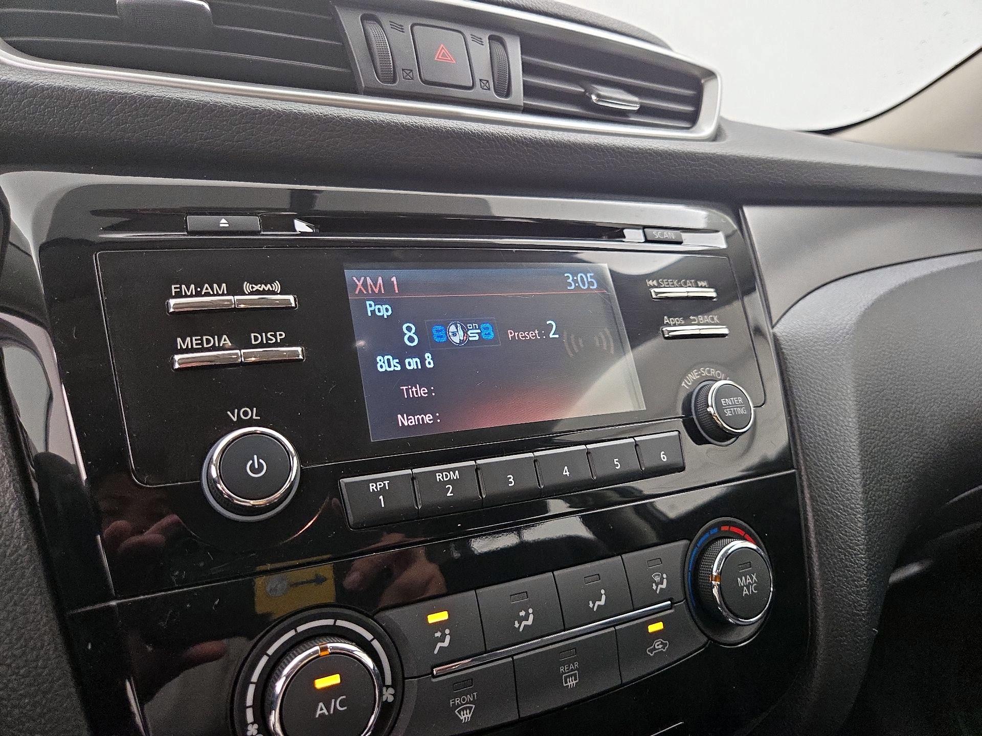 Thumbnail: 2015 Nissan Rogue - 15